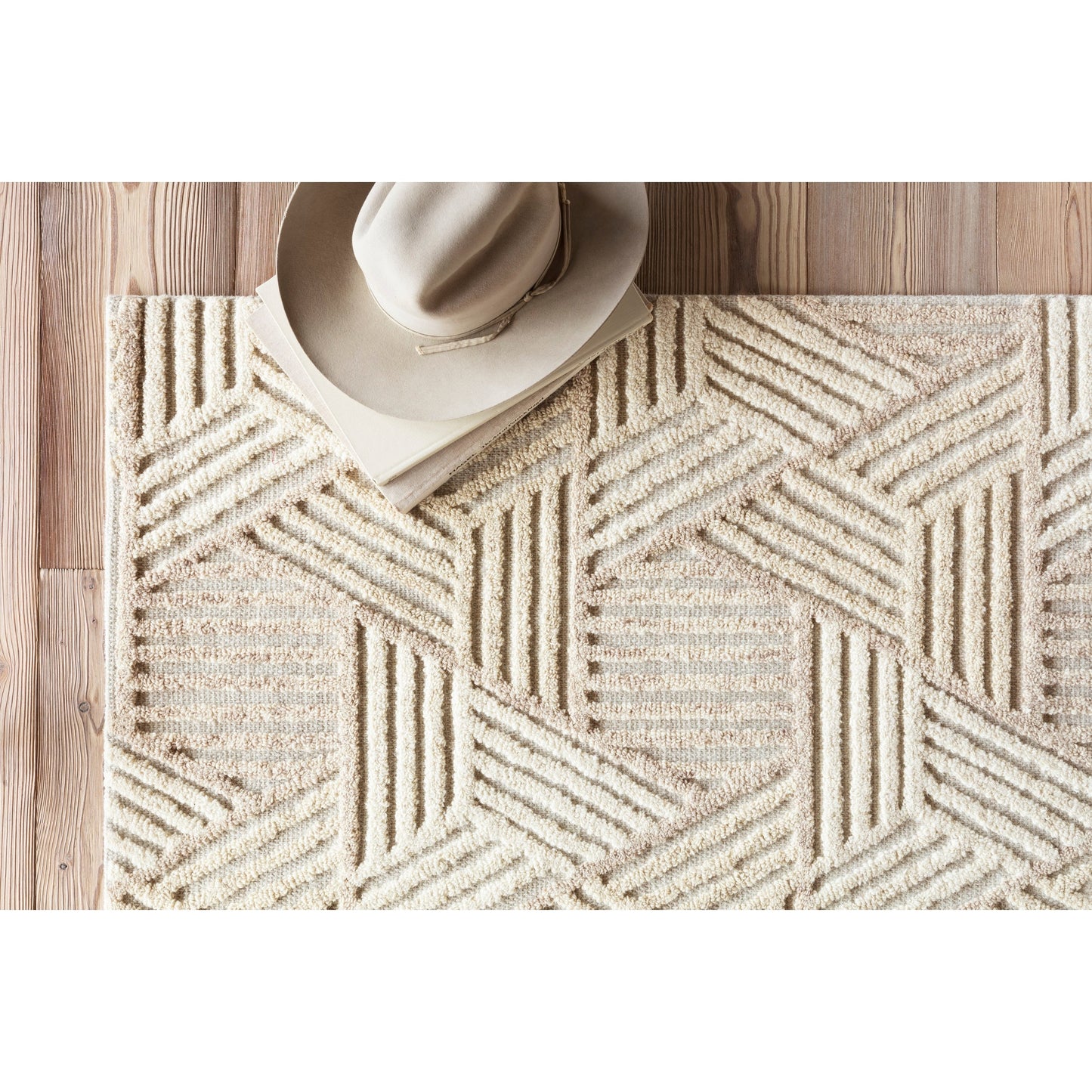 Alexander Home Kanarra Hand-Tufted Geometric Modern Wool Area Rug