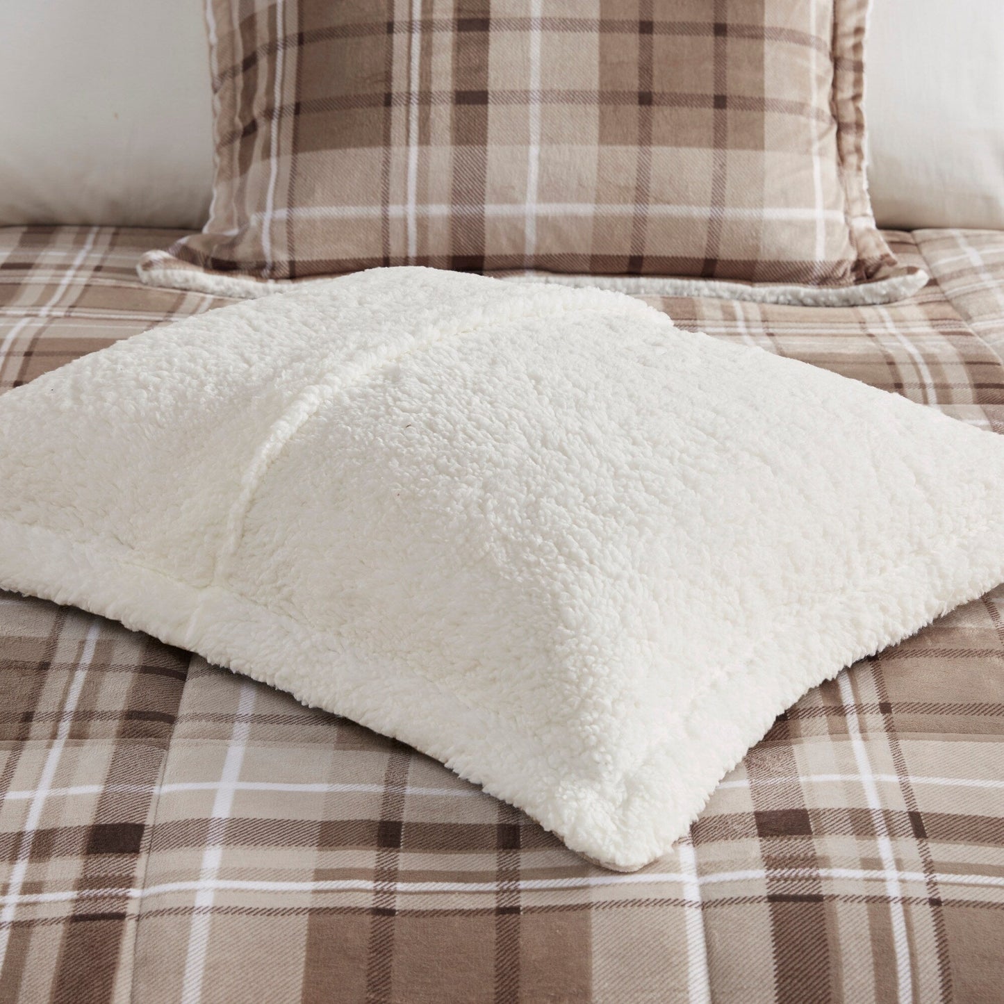Woolrich Alton Plush to Sherpa Down Alternative Comforter Set