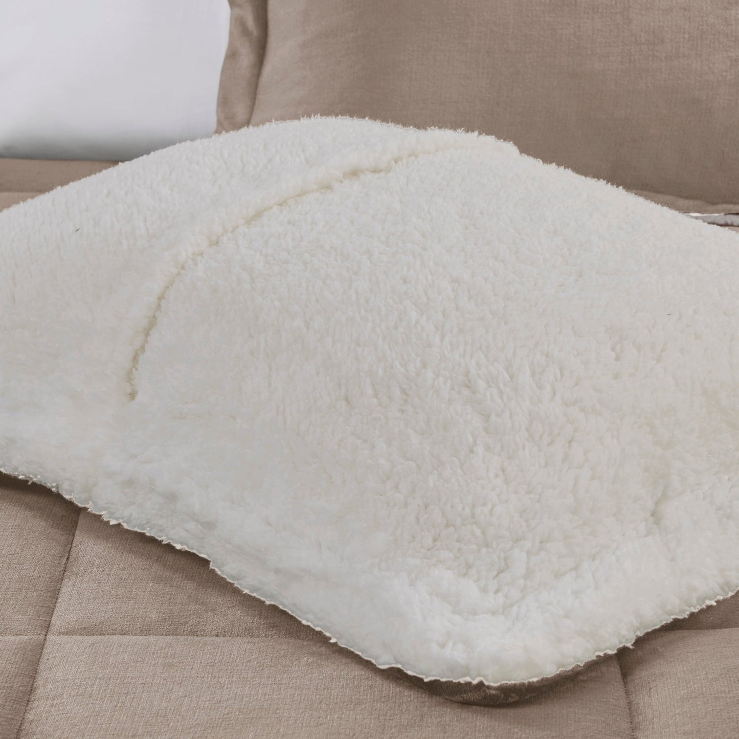 Woolrich Alton Plush to Sherpa Down Alternative Comforter Set