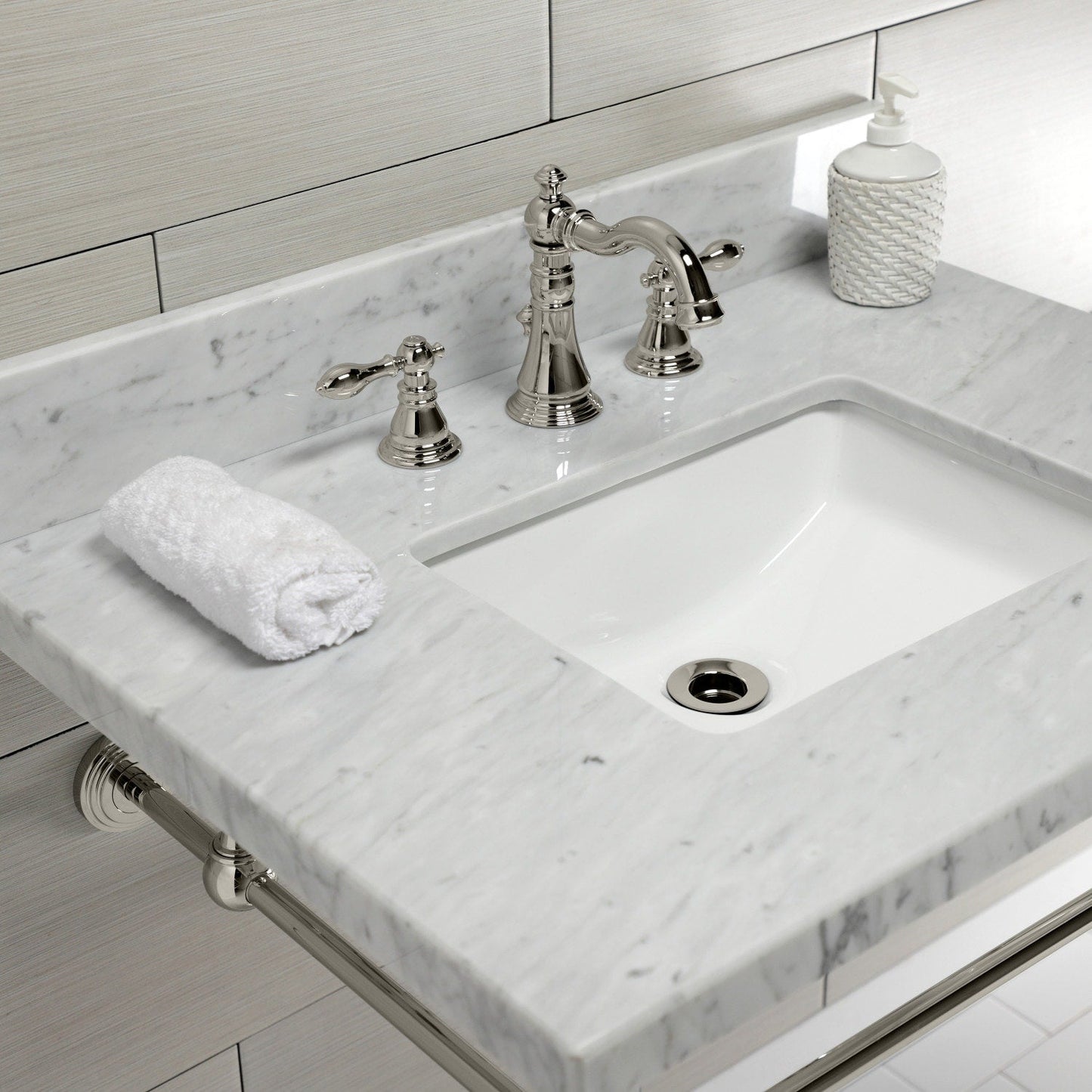 American Classic Widespread Bathroom Faucet