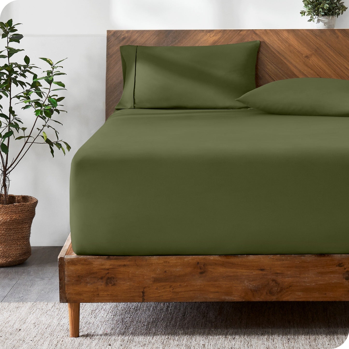 Bare Home Ultra-Soft Microfiber 22 Inch Extra Deep Pocket Fitted Sheet