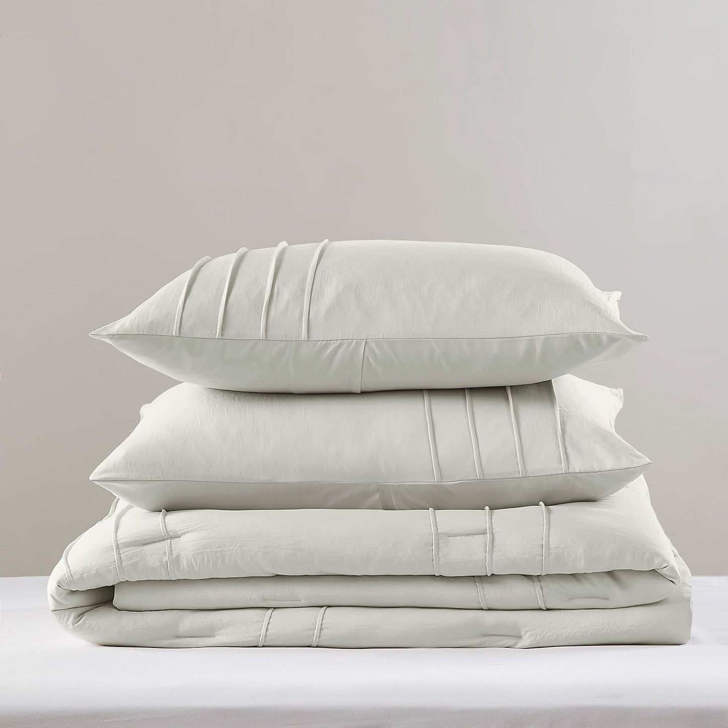 Chelsea Square Evans Pinch Pleated Soft Washed Boho Comforter Set