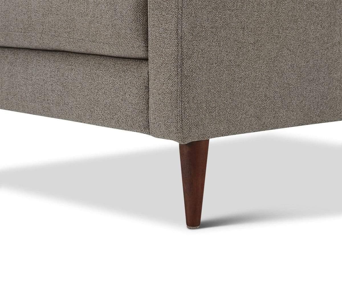 Chaise Everly