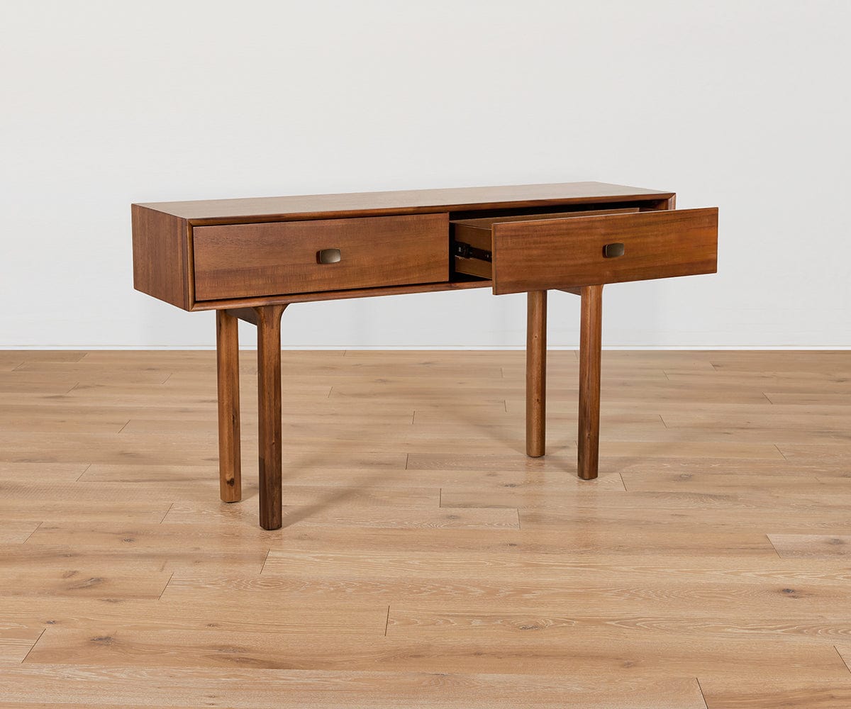 Console Leevi