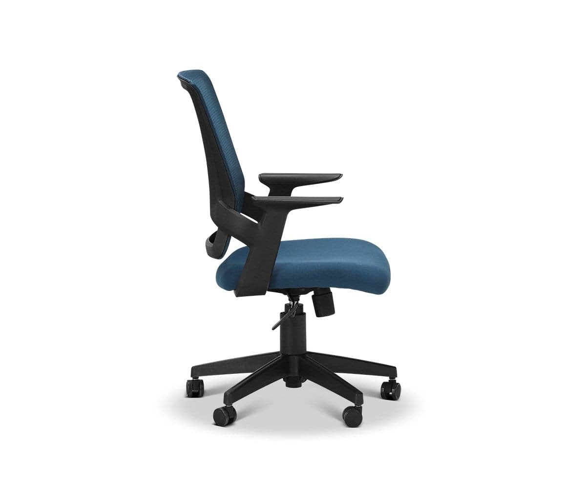 Chaise Pitka