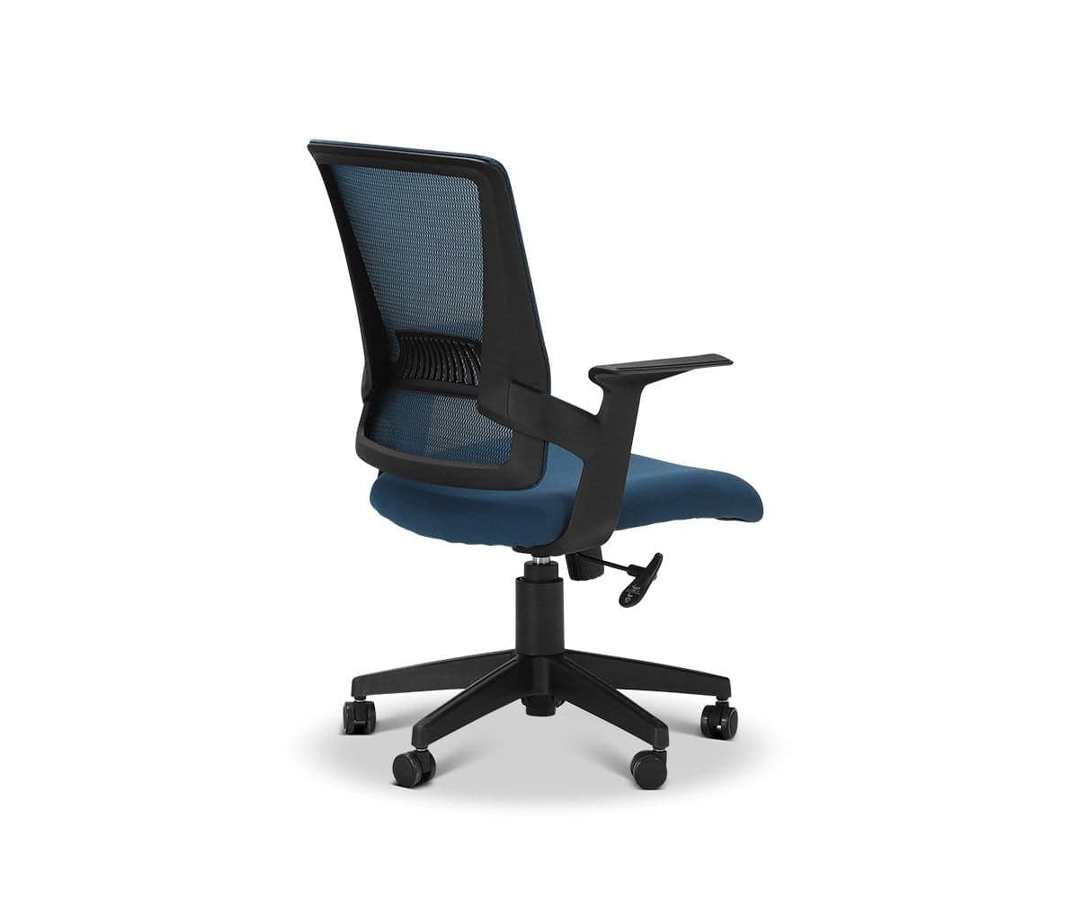 Chaise Pitka