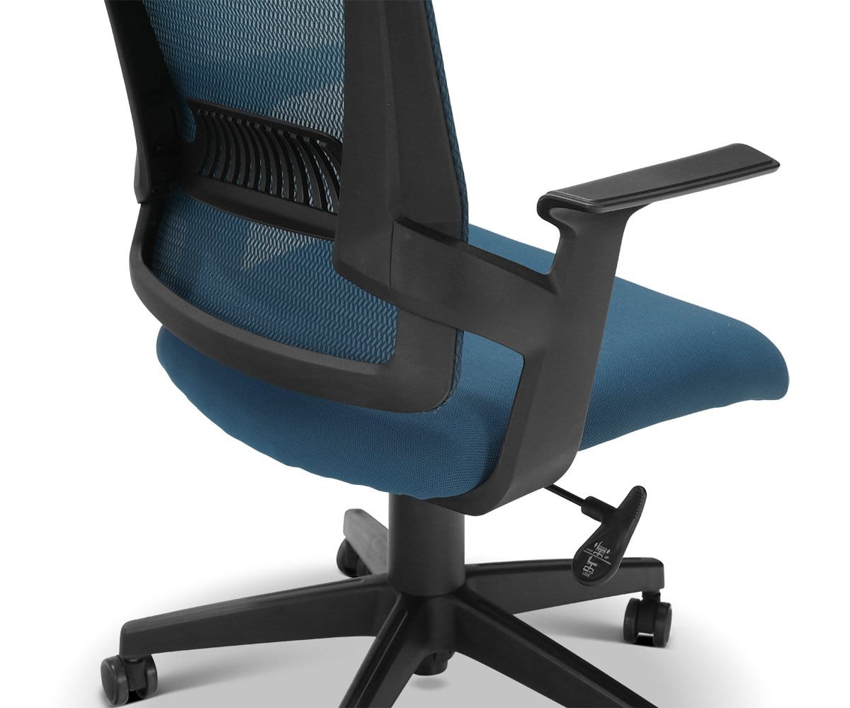 Chaise Pitka