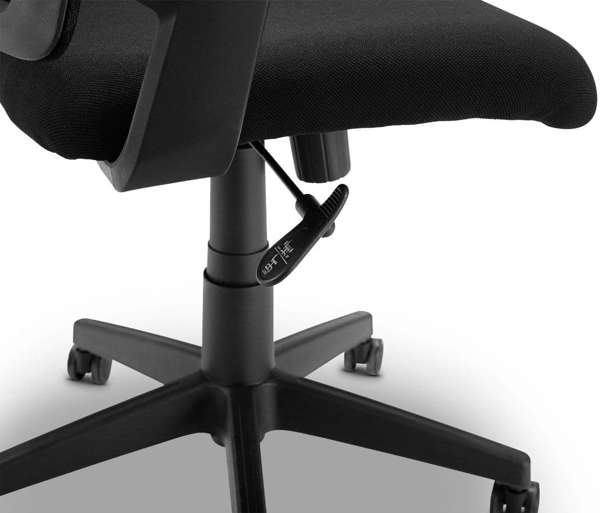 Chaise Pitka