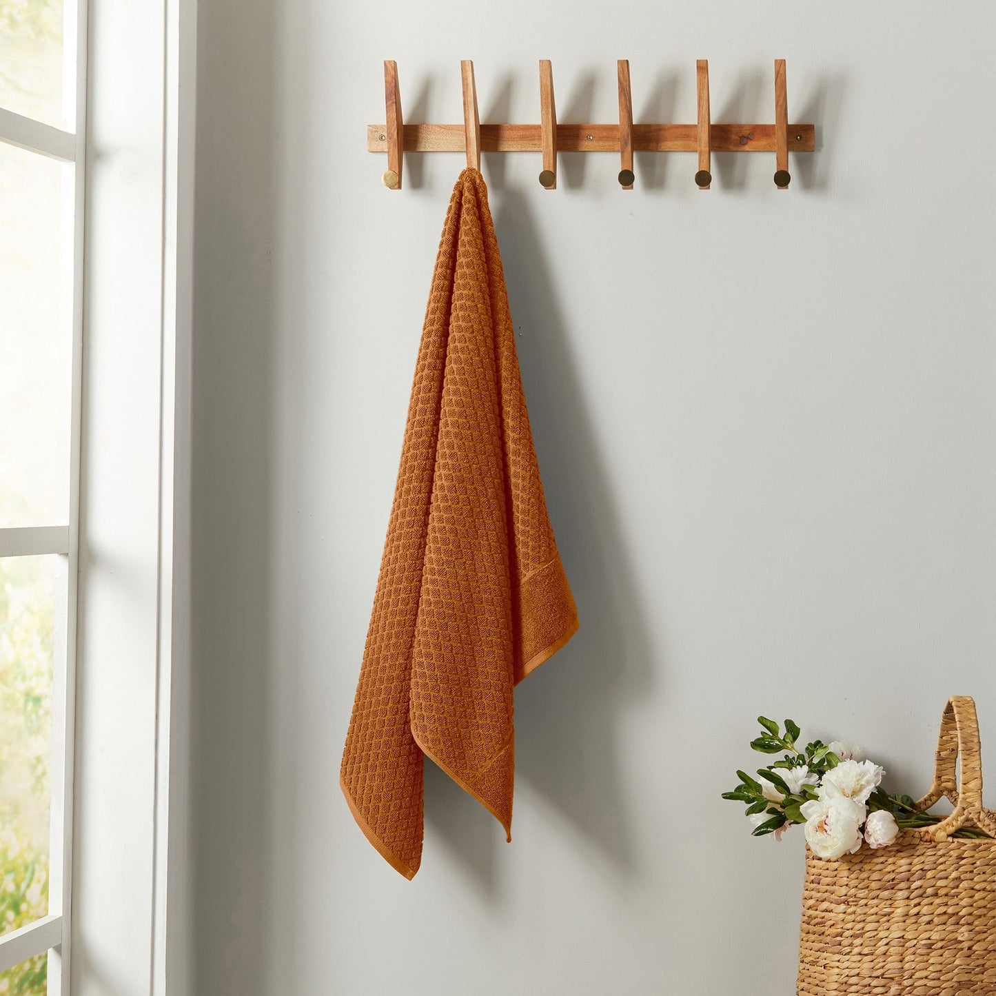 Linery & Co. Cotton Diamond Waffle Texture Bath Towels.