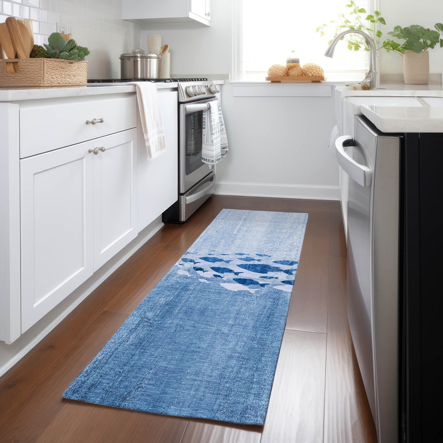 Machine Washable Indoor/ Outdoor Chantille Modern Sea Life Rug