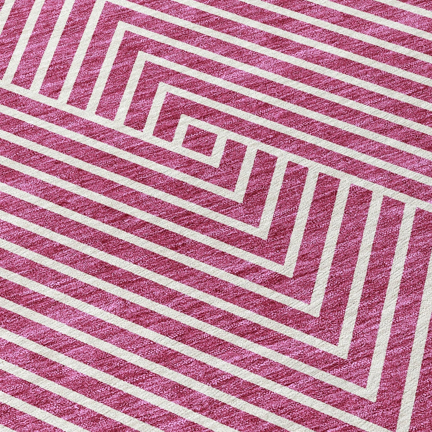 Machine Washable Indoor/ Outdoor Modern Geo Chantille Rug