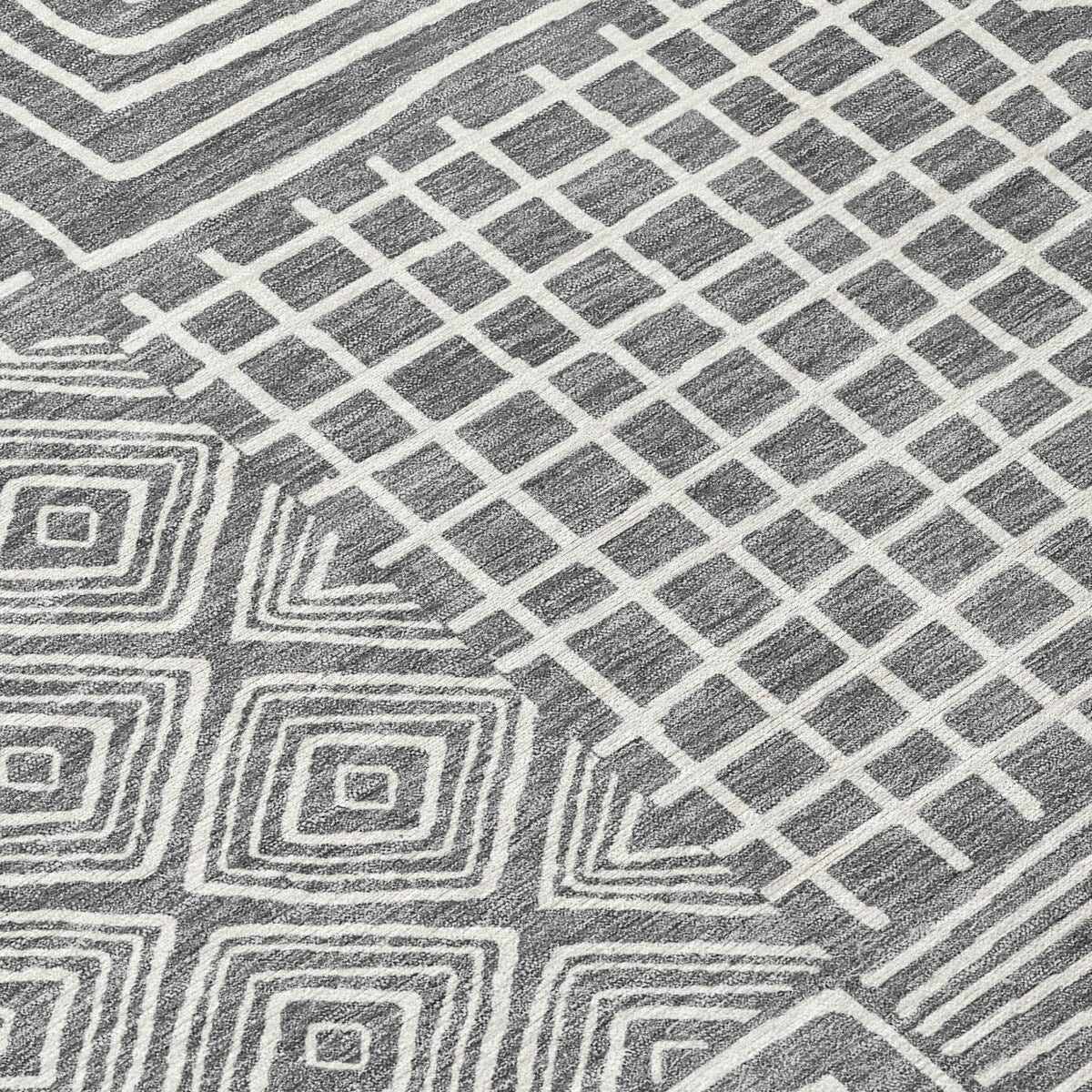 Machine Washable Indoor/ Outdoor Modern Mosaic Chantille Rug