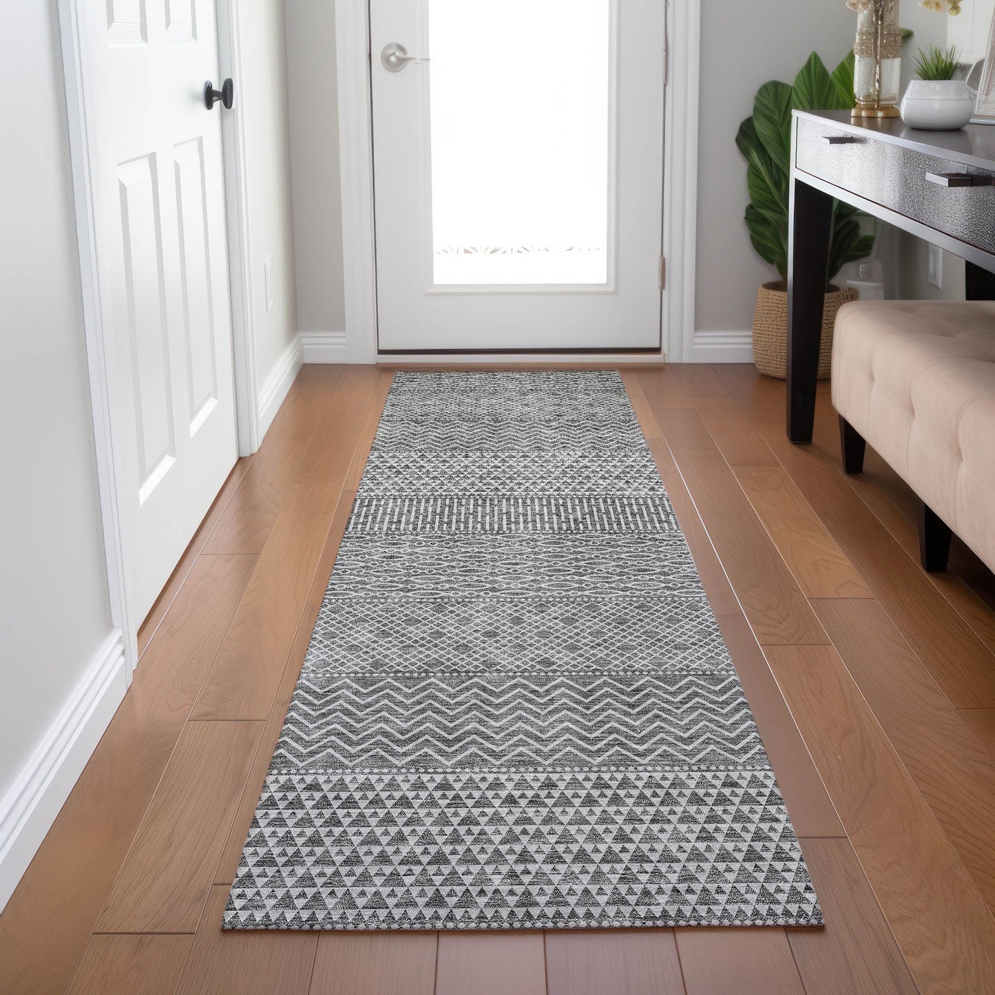 Machine Washable Indoor/ Outdoor Modern Stripes Chantille Rug