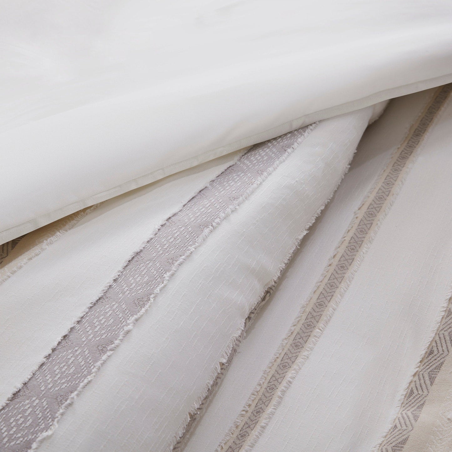 Madison Park Langley 3 Piece Clipped Jacquard Duvet Cover Set (Insert Excluded)