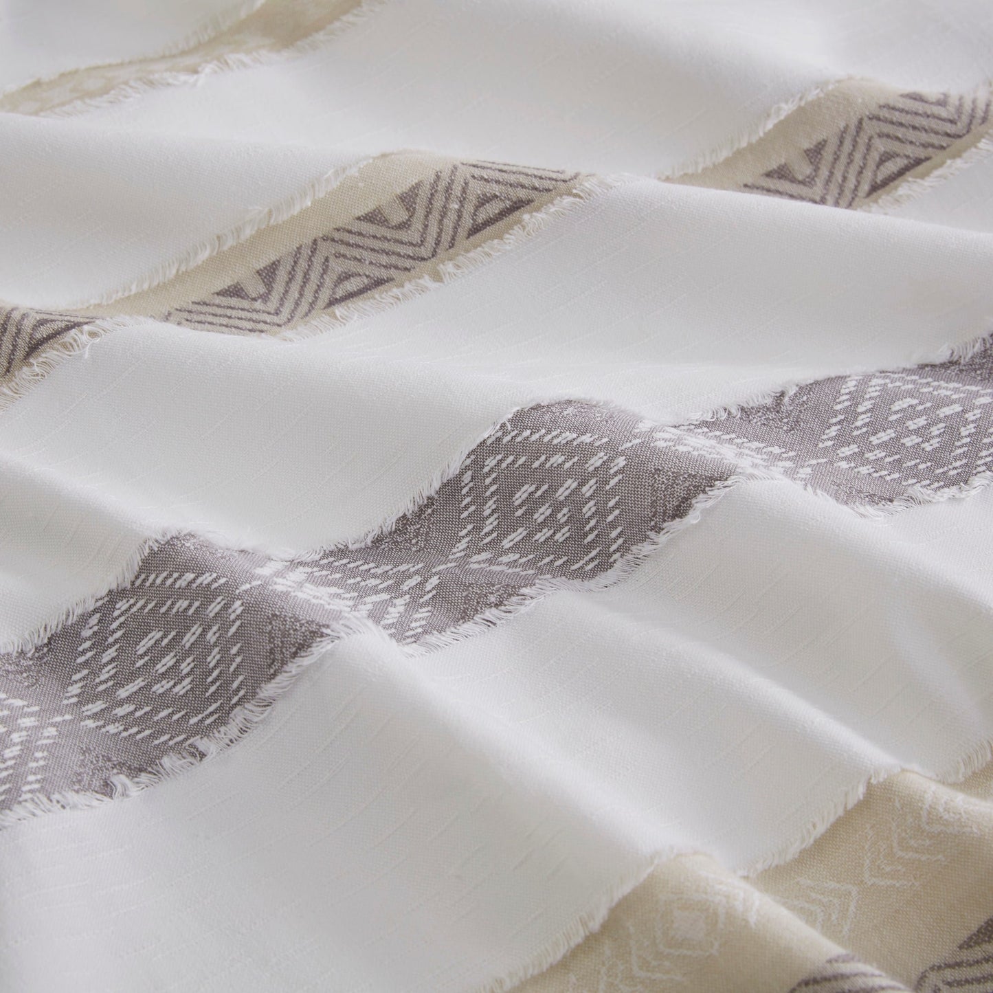 Madison Park Langley 3 Piece Clipped Jacquard Duvet Cover Set (Insert Excluded)