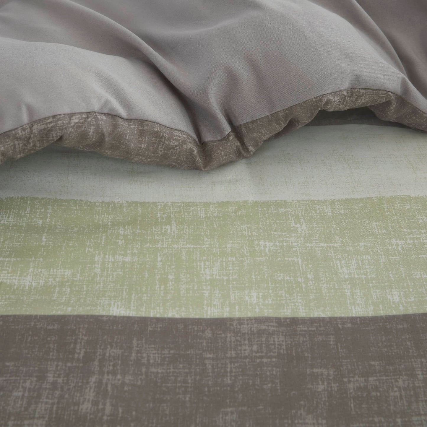 Madison Park Essentials Deacon Comforter Set with Bed Sheets