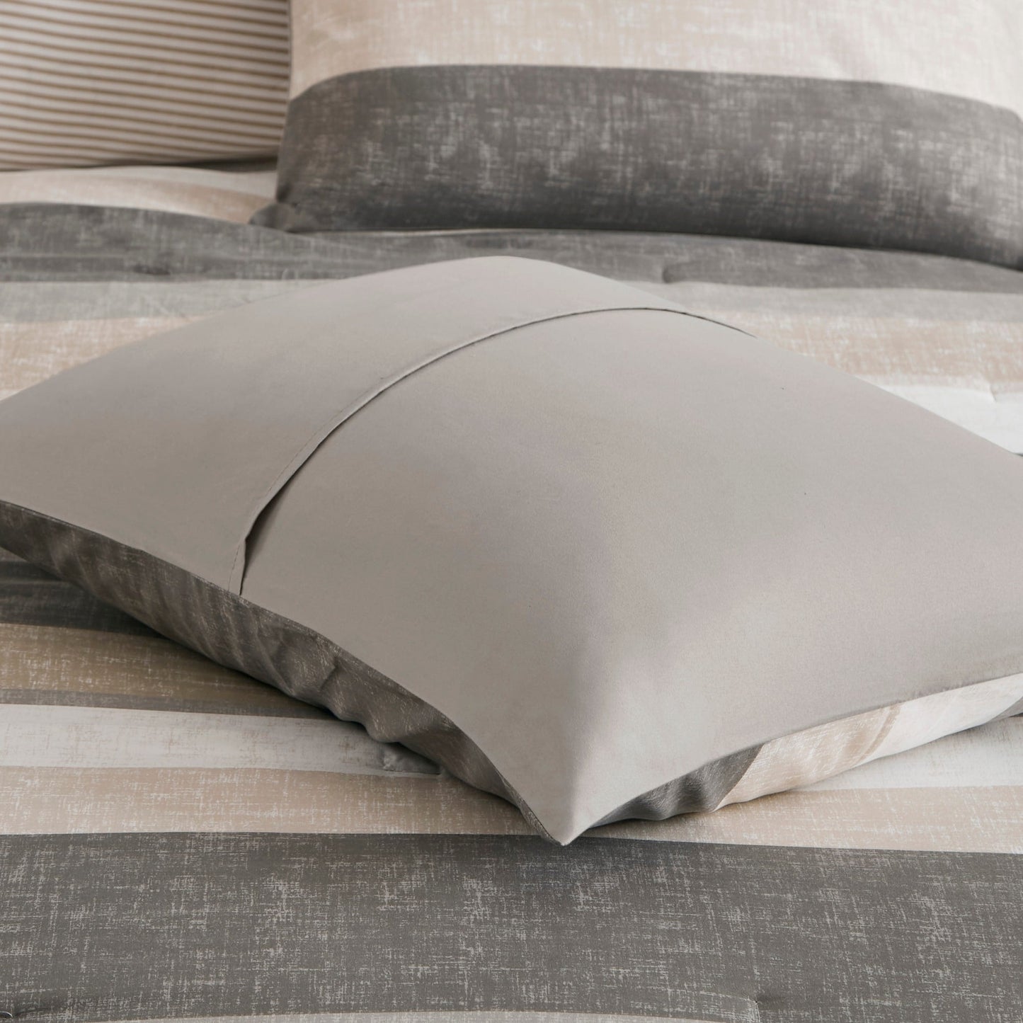 Madison Park Essentials Deacon Comforter Set with Bed Sheets