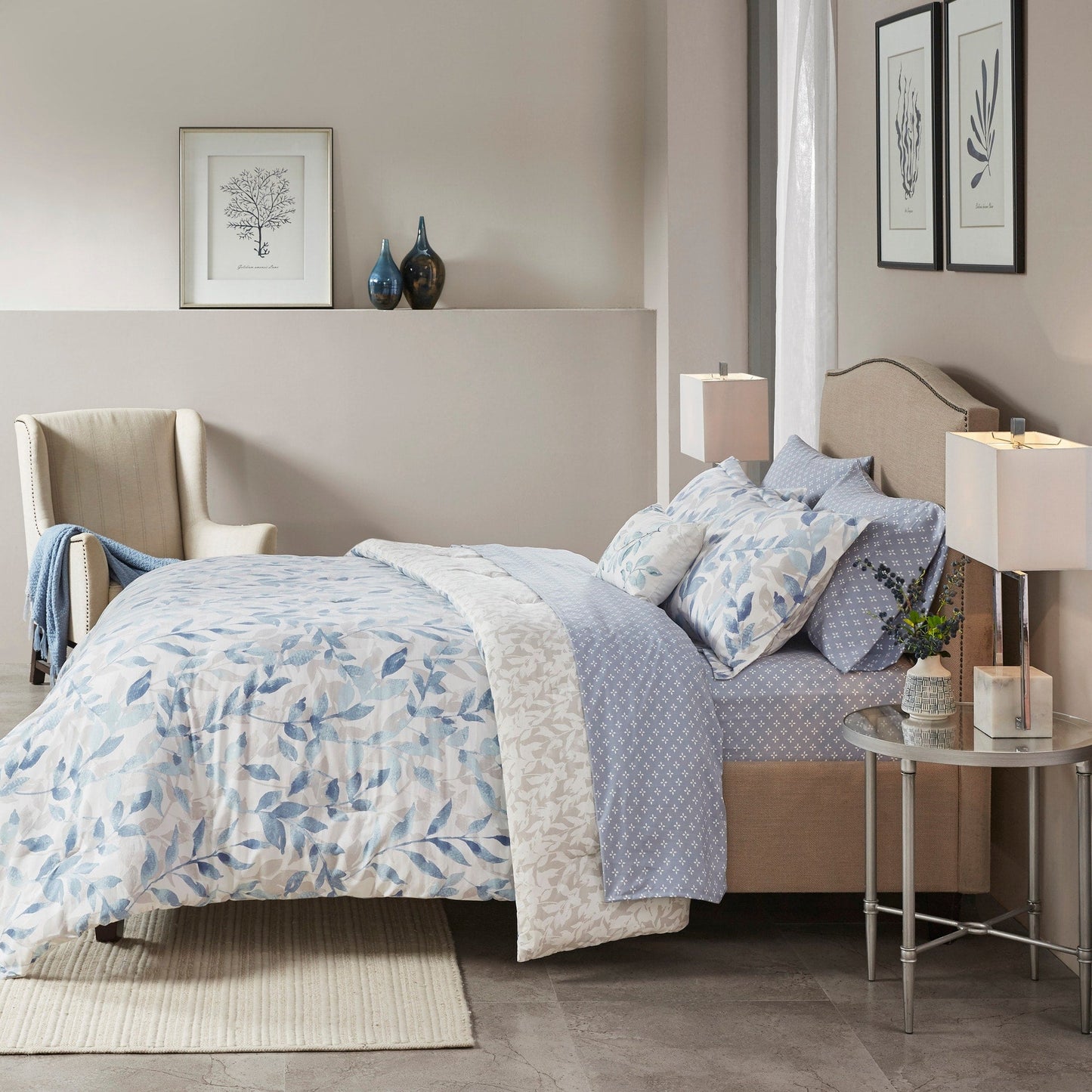 Madison Park Essentials Thelma Reversible Comforter Set with Bed Sheets