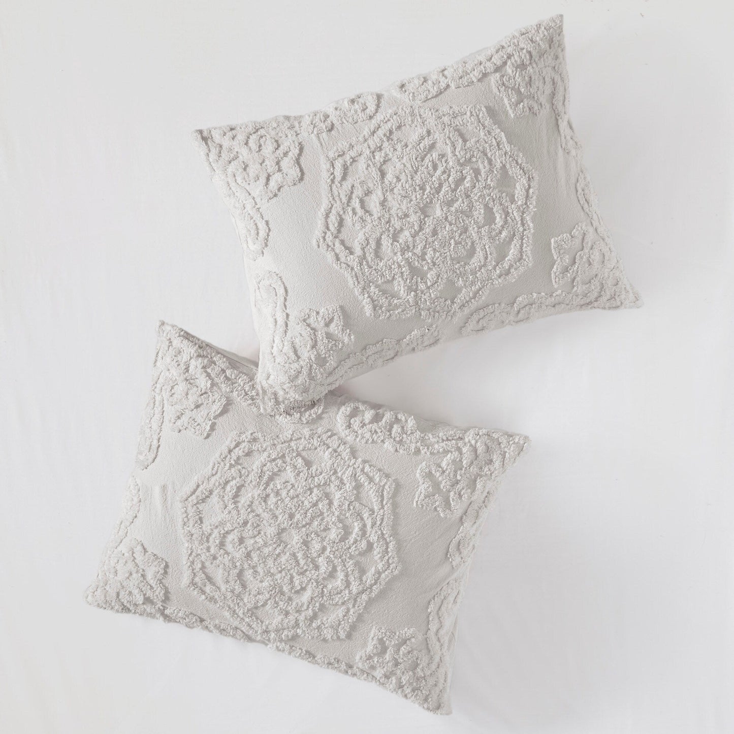 Madison Park Virginia Tufted Cotton Chenille Medallion Duvet Cover Set