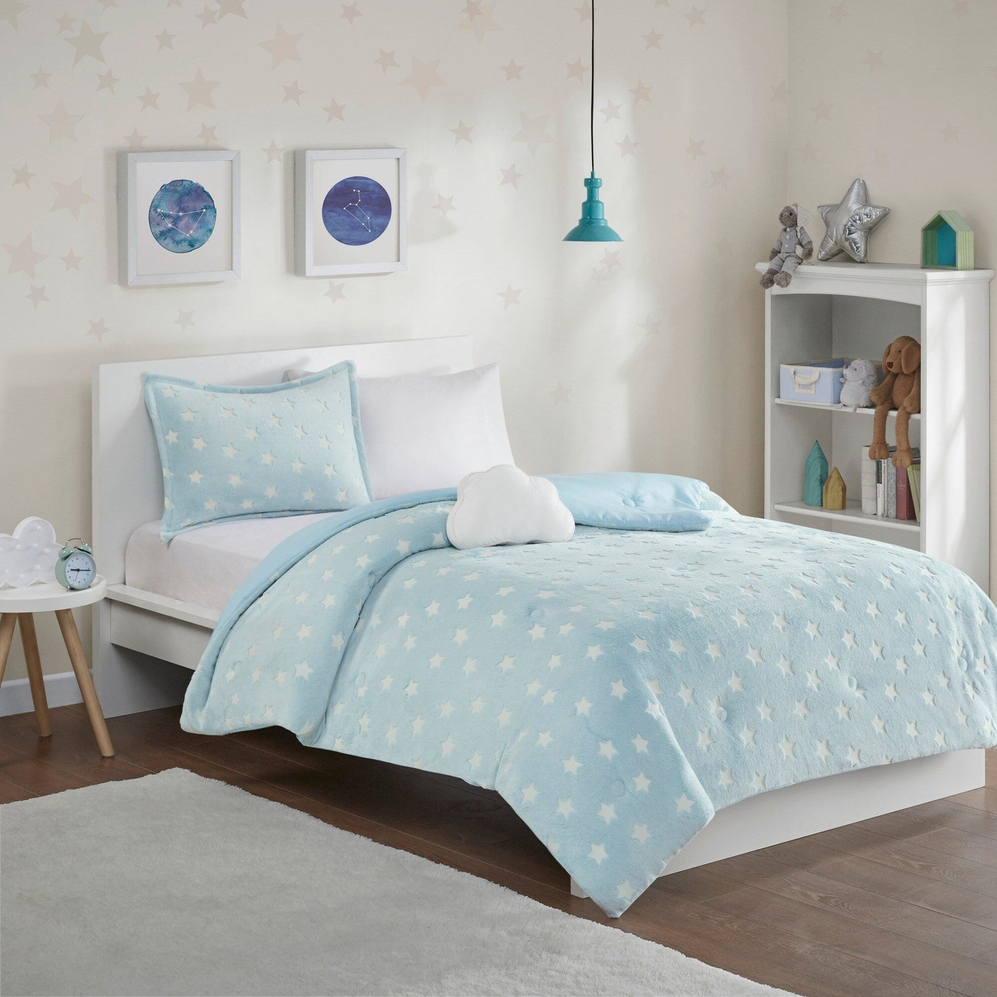 Avery Aqua Glow In The Dark Plush Comforter Set by Intelligent Design Kids