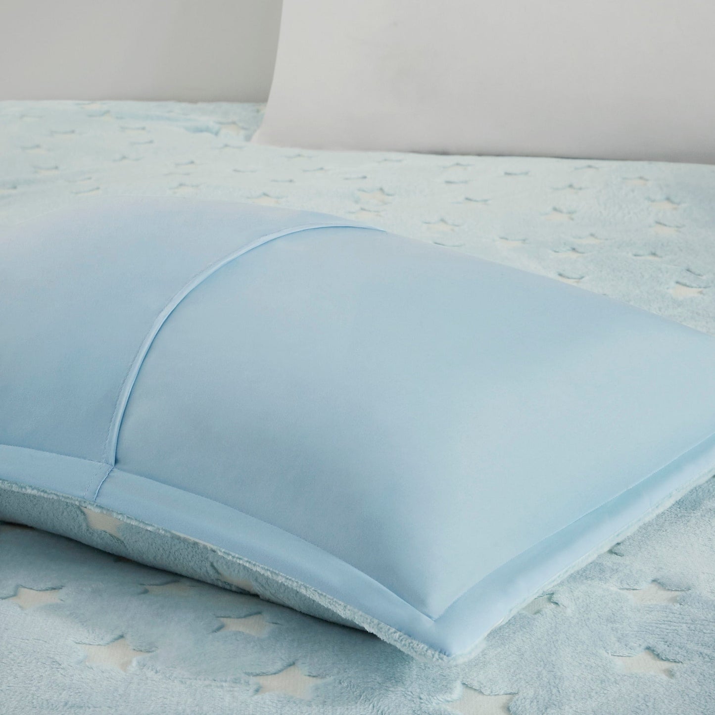 Avery Aqua Glow In The Dark Plush Comforter Set by Intelligent Design Kids