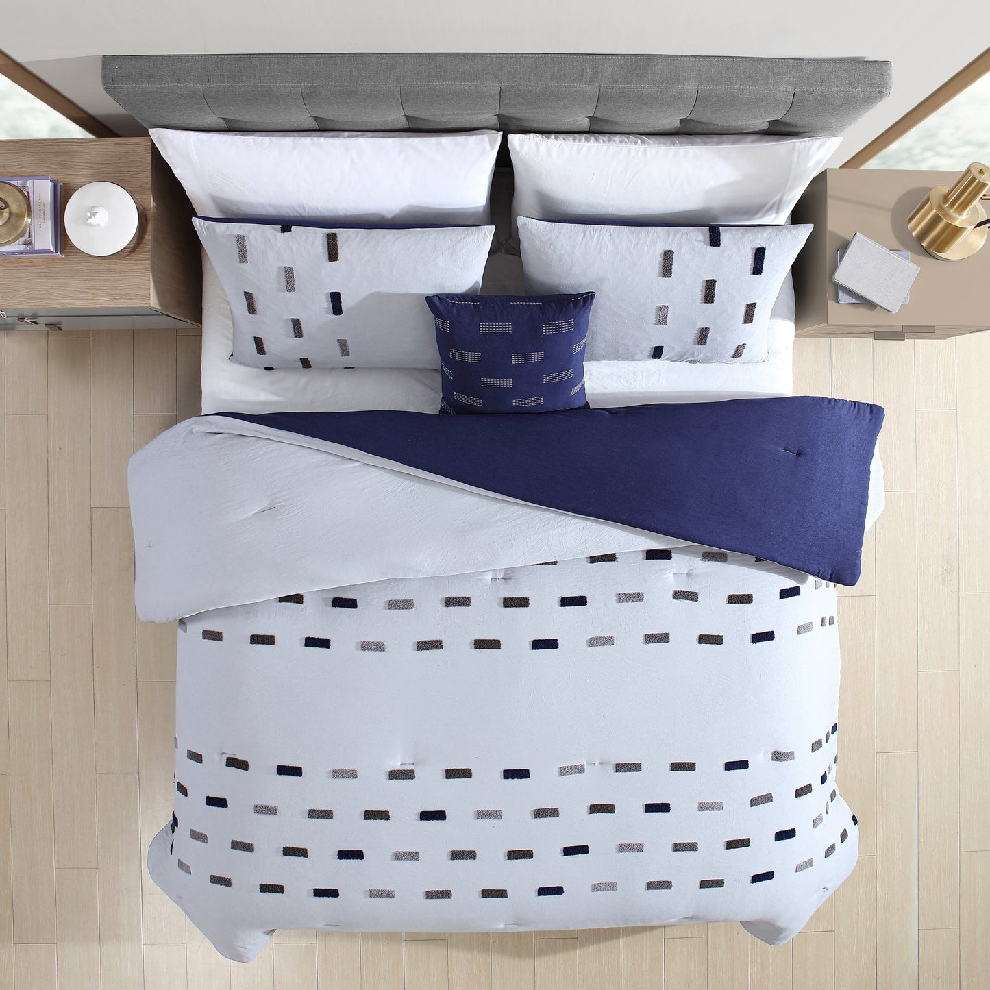 Modern Threads English Laundry Drew 4-Piece Embellished Comforter Set