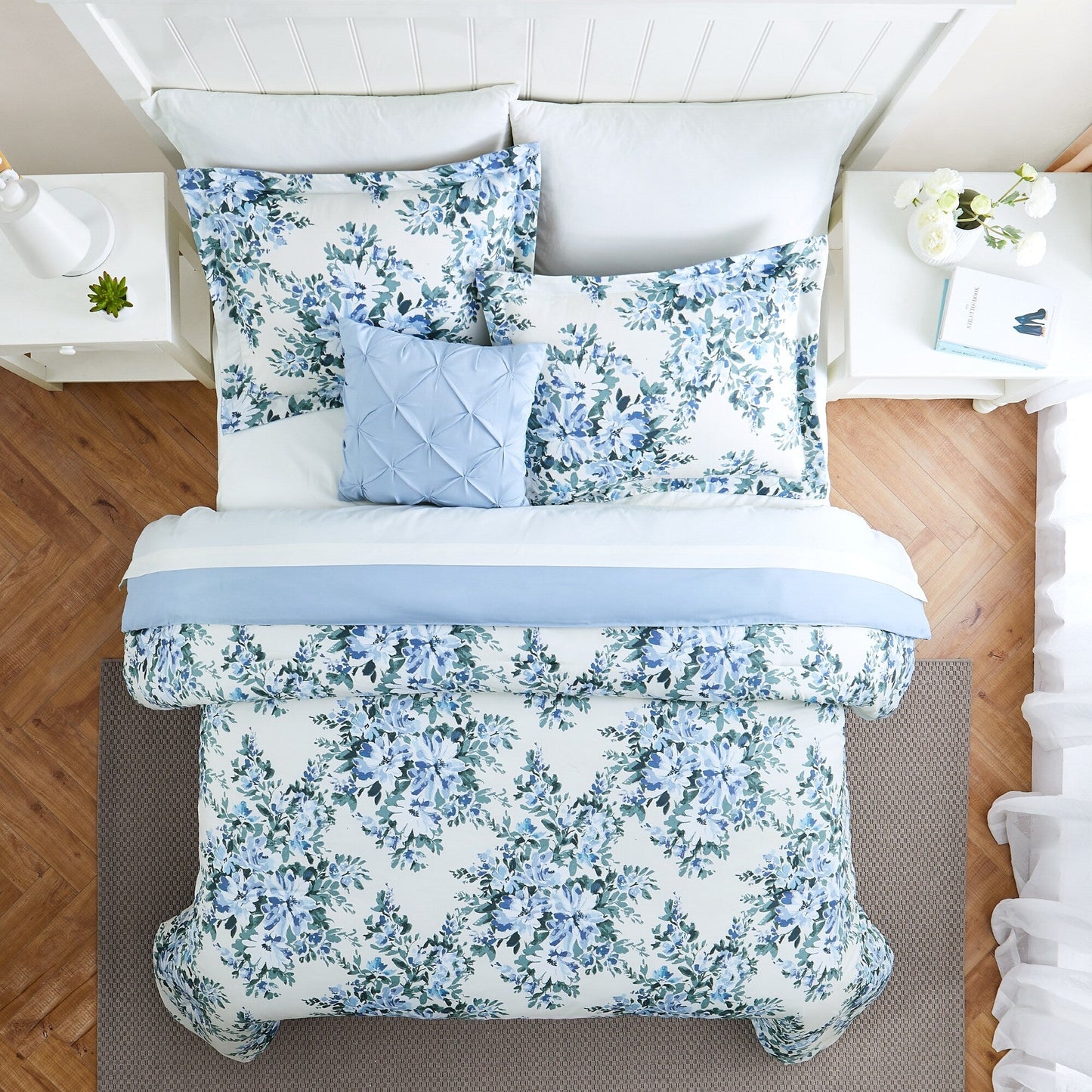 Modern Threads Kara 8-Piece Printed Complete Bed Set