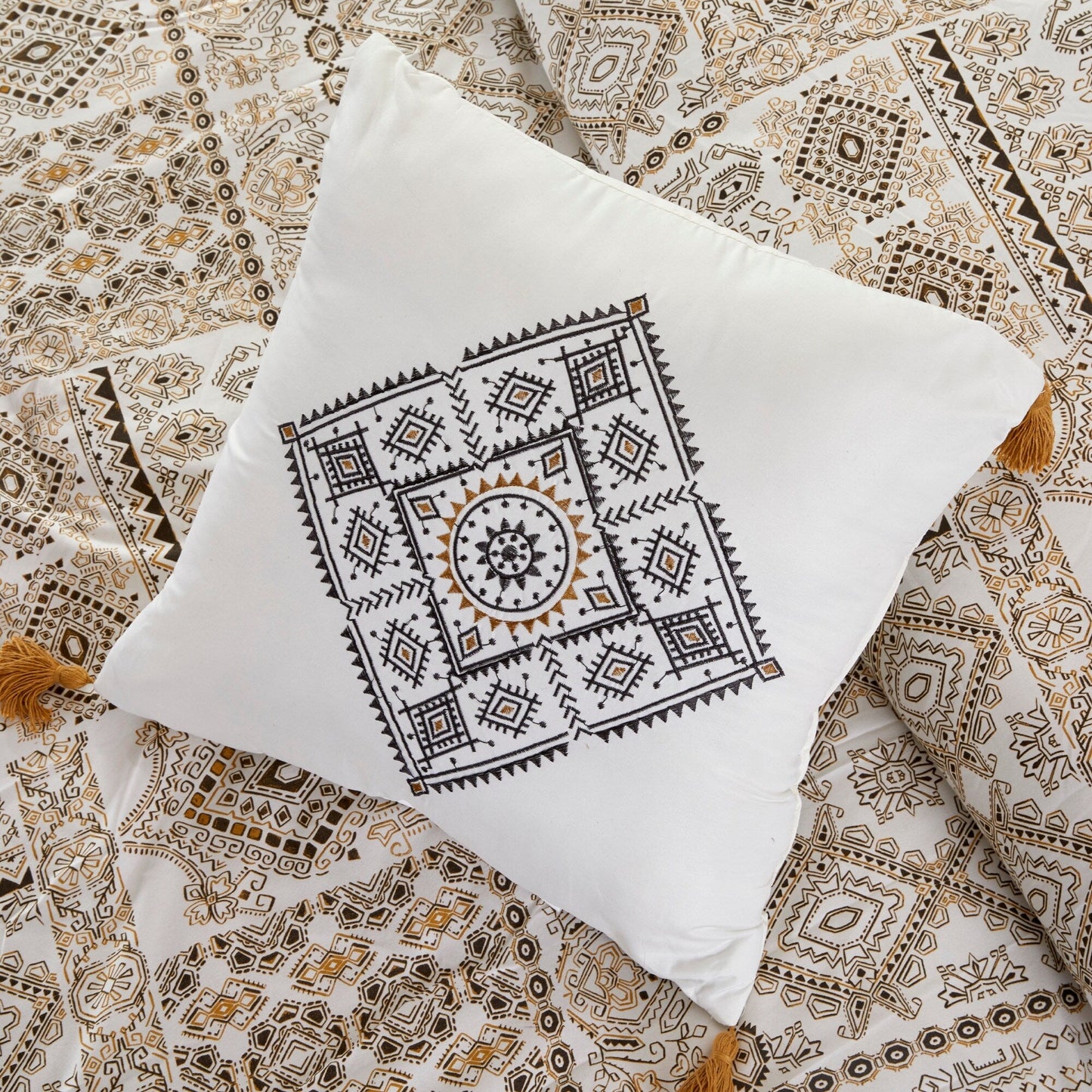 Modern Threads Tibet 8-Piece Printed Complete Bed Set
