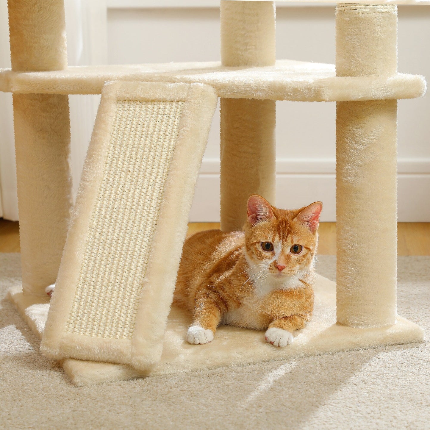 Multi-Level Cat Climbing Tower with Cat Condo, Cat Tree with Scratching Board