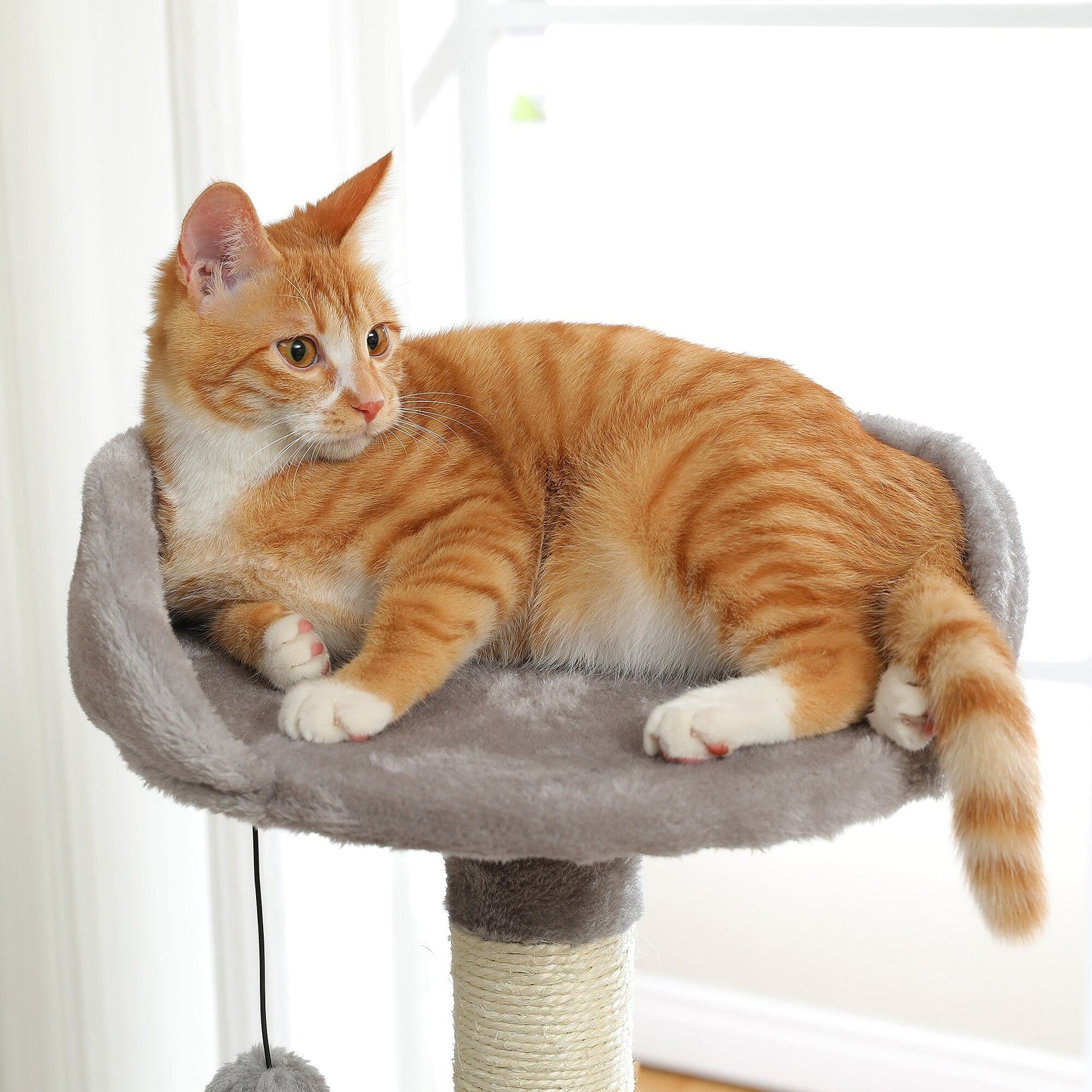 Multi-Level Cat Climbing Tower with Cat Condo, Cat Tree with Scratching Board