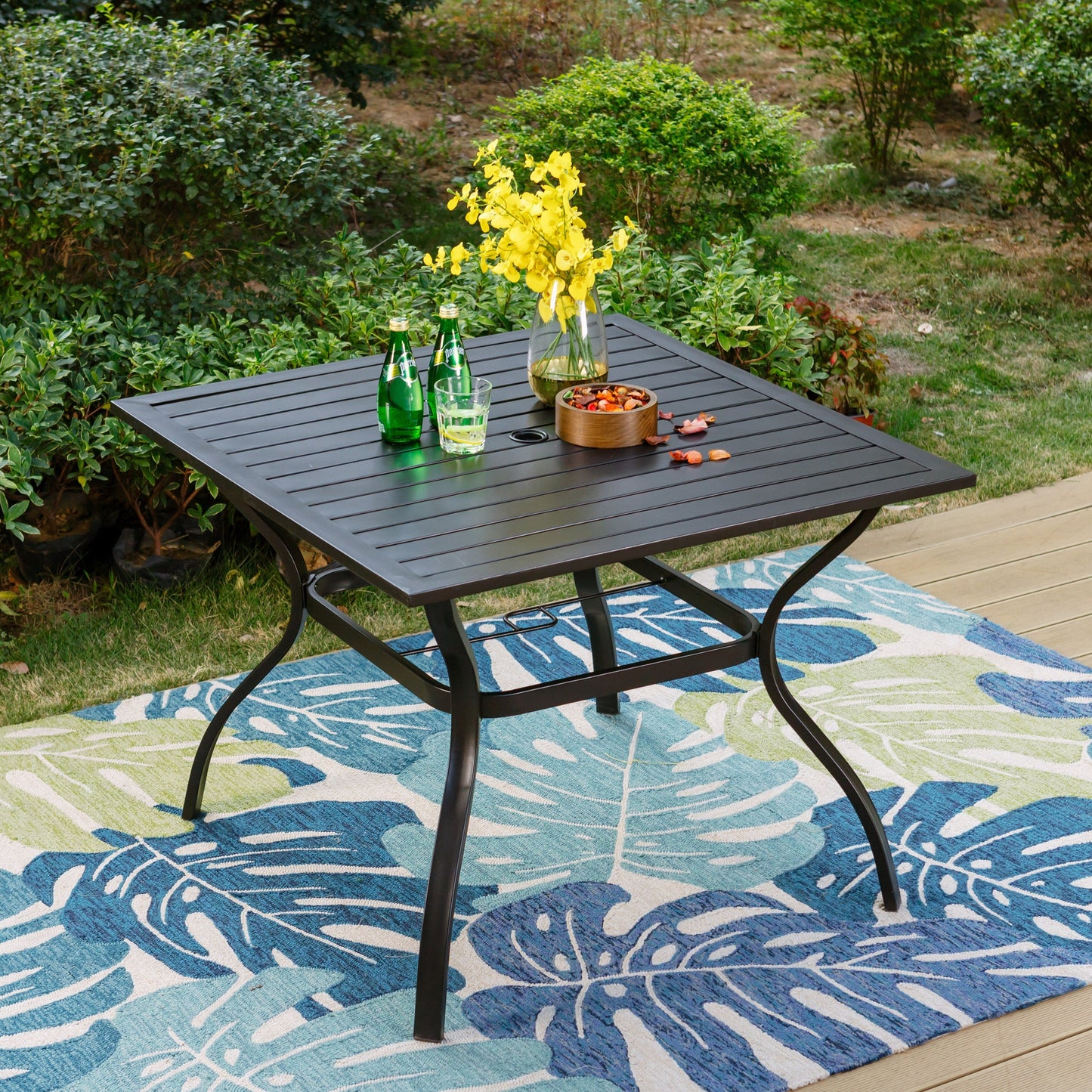 Ensemble de salle à manger de patio en métal 5 pièces avec revêtement électronique
