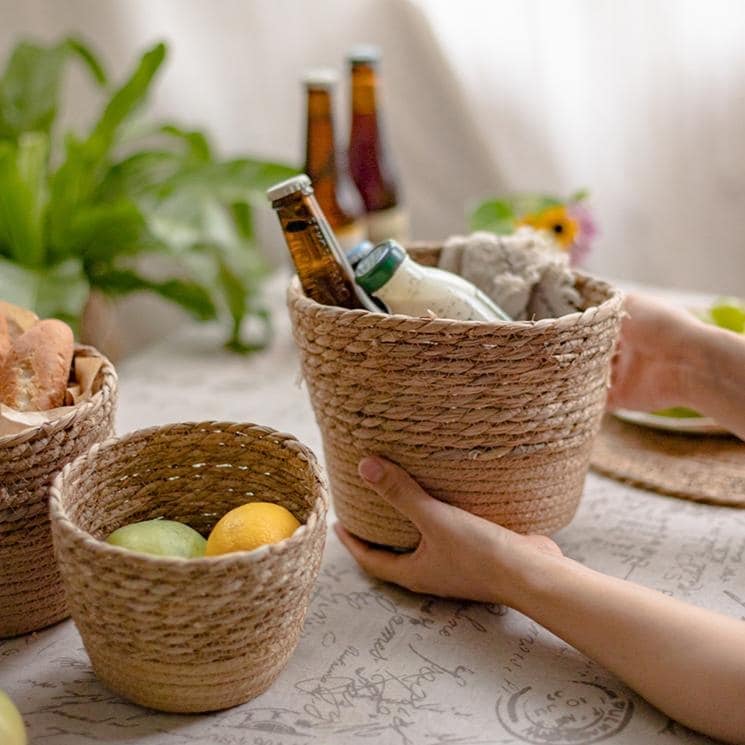 RusticReach Natural Straw Desktop Flower Basket