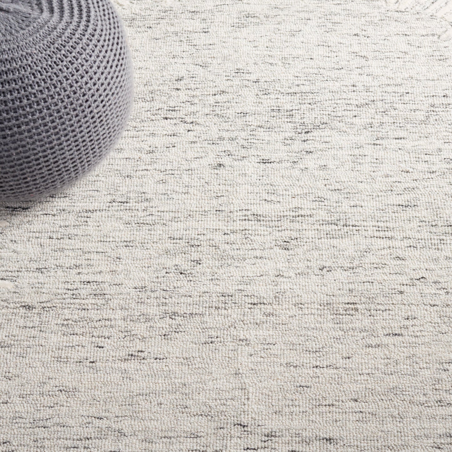 SAFAVIEH Handmade Abstract Sofoula Modern Wool Rug