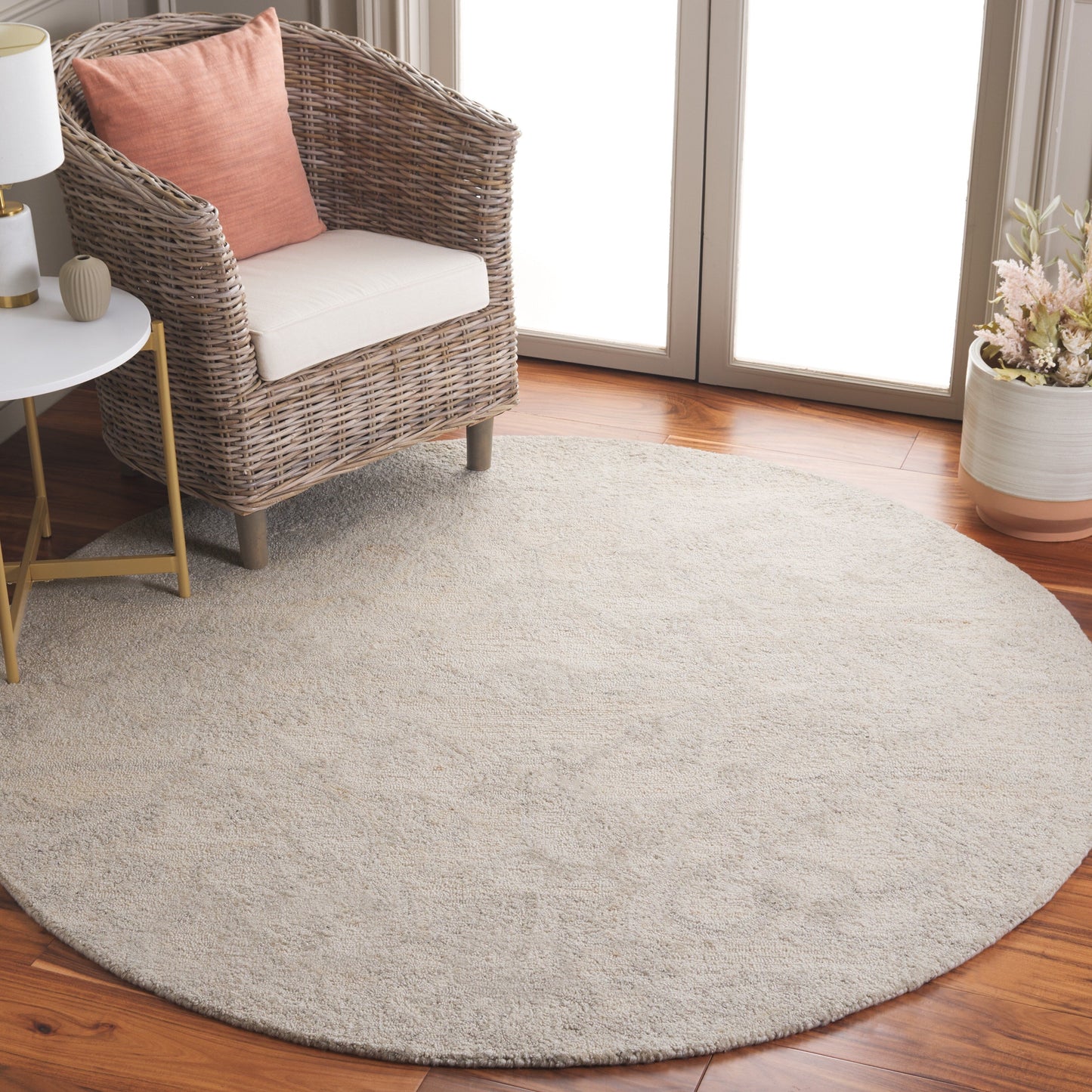 SAFAVIEH Handmade Anatolia Liilia Rug