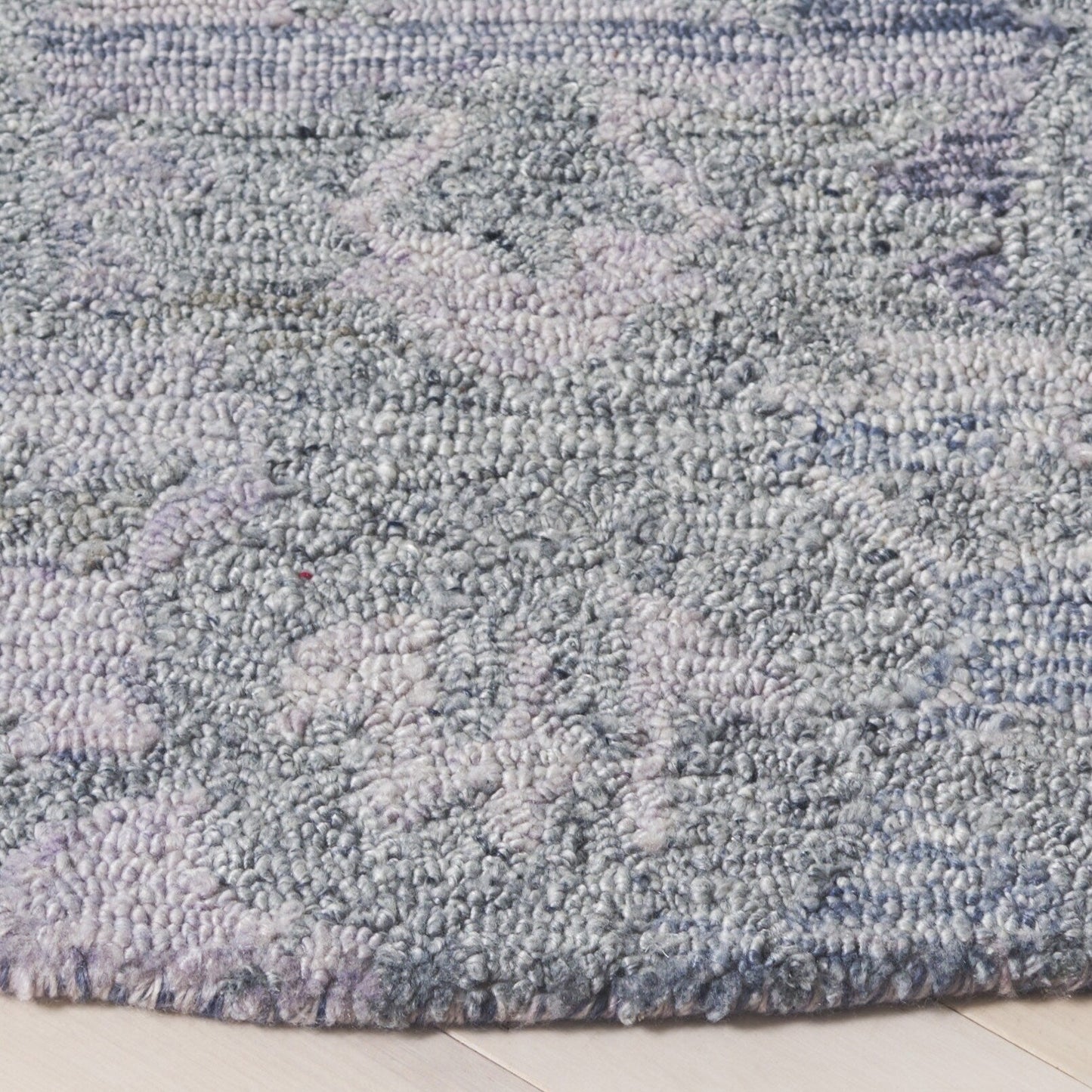 SAFAVIEH Handmade Anatolia Liilia Rug