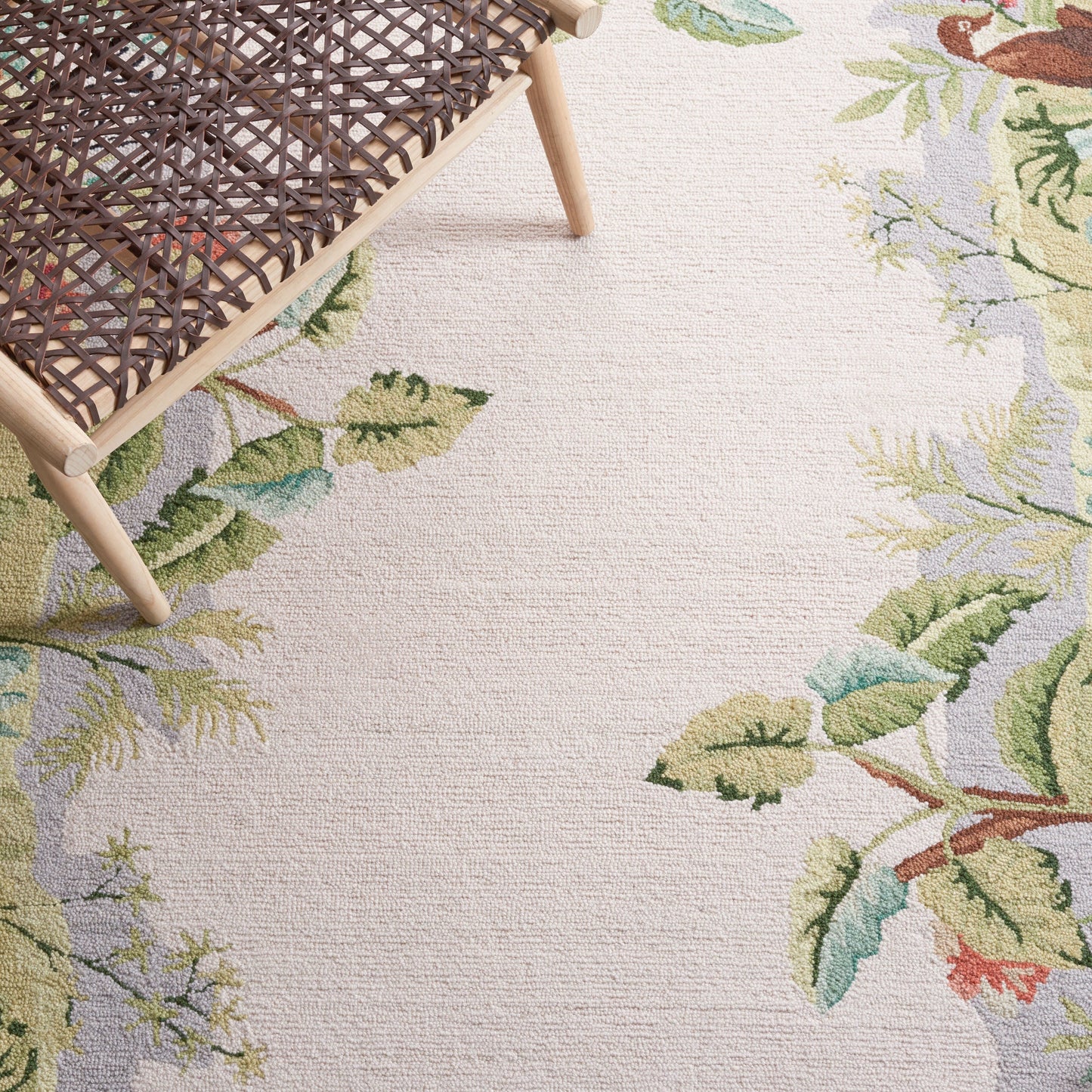 SAFAVIEH Handmade Chelsea Margrieta French Country Wool Rug