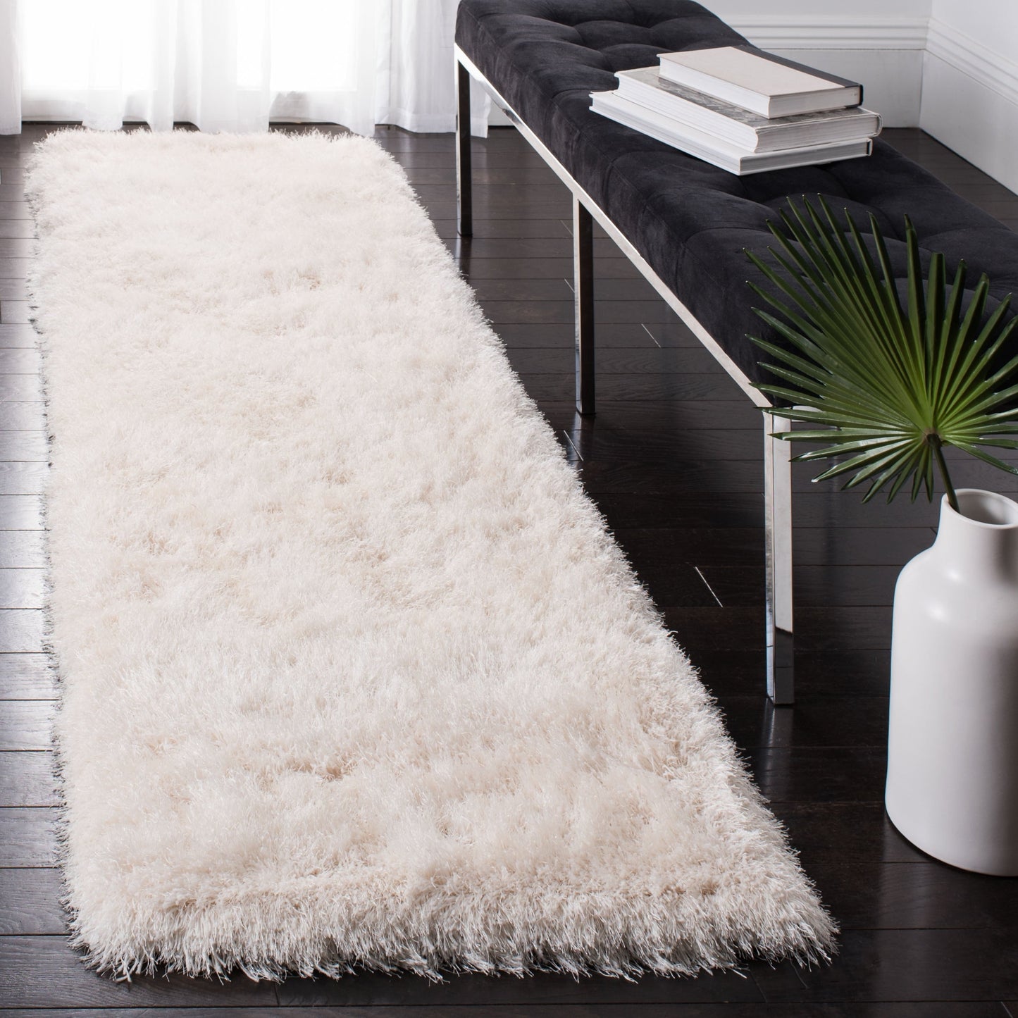 SAFAVIEH Handmade Fiona Shag Djenka 3-inch Thick Rug