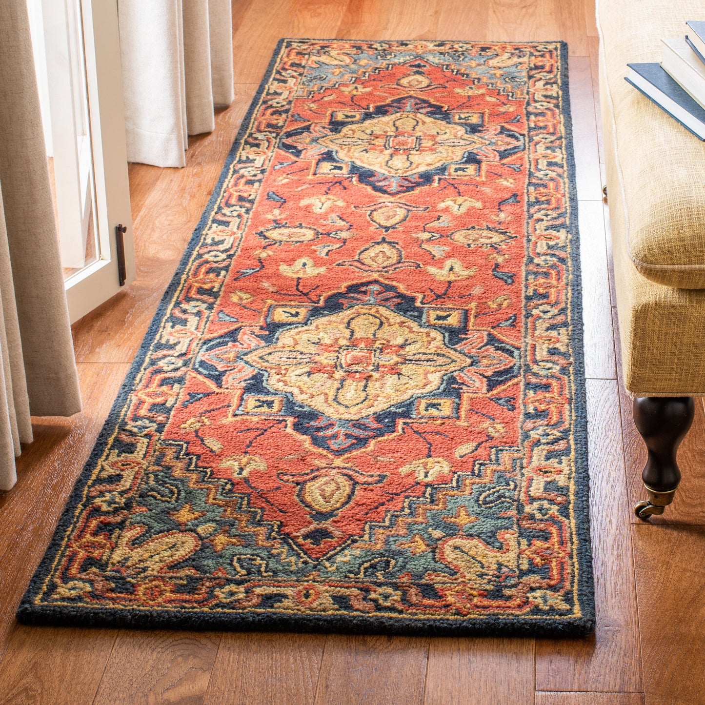 SAFAVIEH Handmade Heritage Blocks Traditional Wool Rug