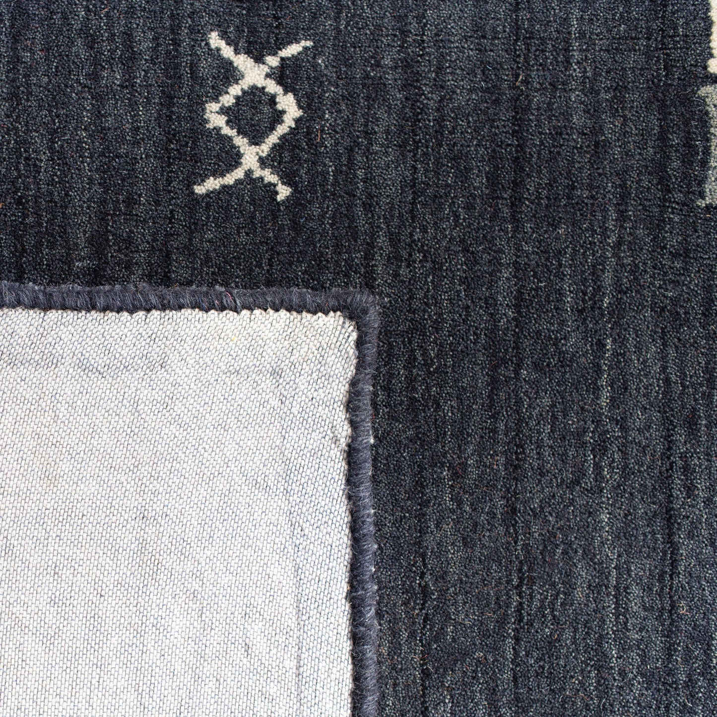 SAFAVIEH Handmade Himalaya Arusha Wool Rug