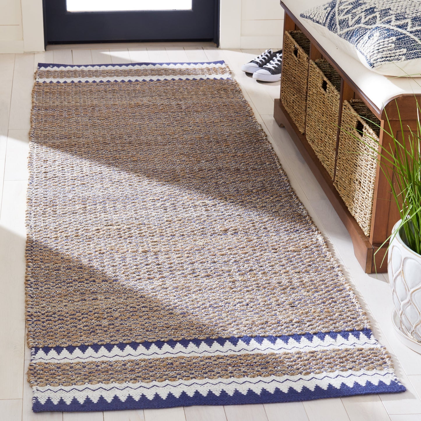 SAFAVIEH Handmade Natural Fiber Jokelien Boho Jute Rug
