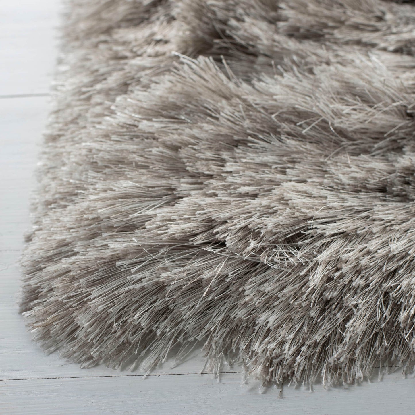 SAFAVIEH Handmade Ocean Shag Marilijn Glam 2.5-inch Thick Rug