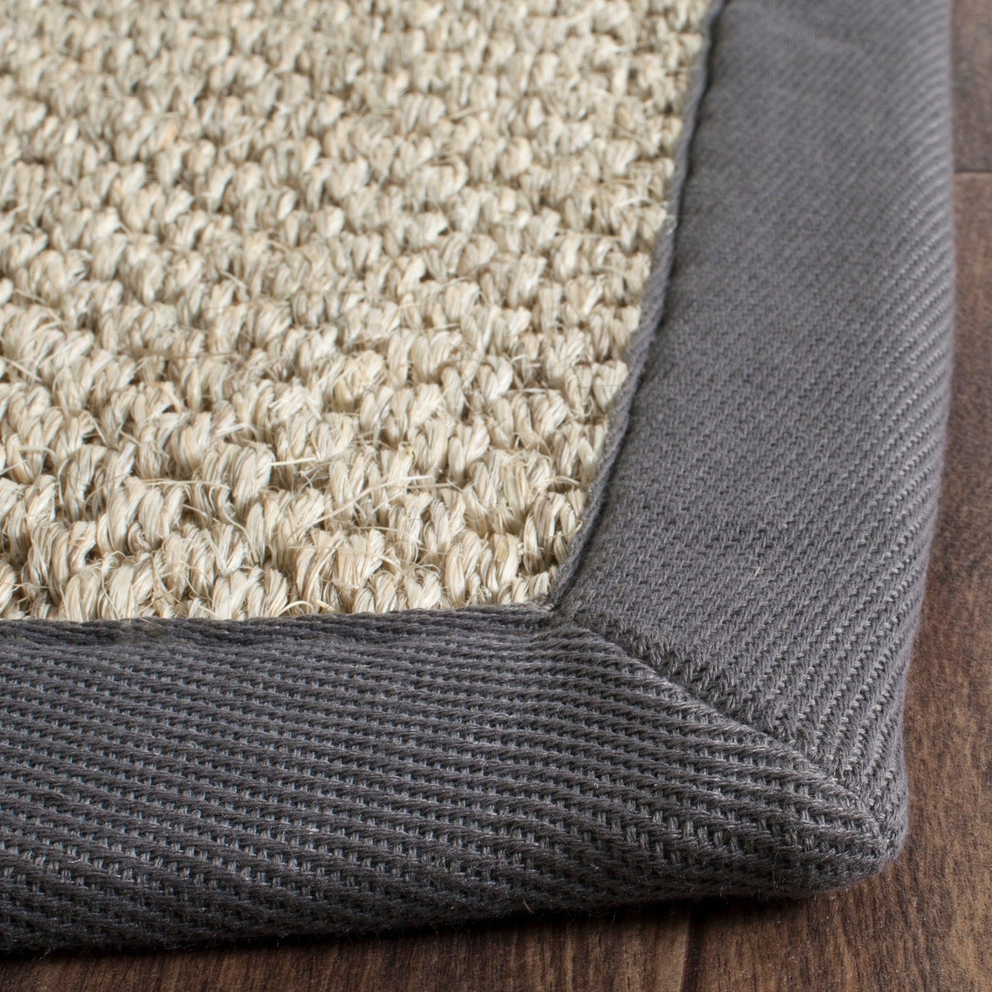 SAFAVIEH Natural Fiber Elmyra Sisal Border Rug