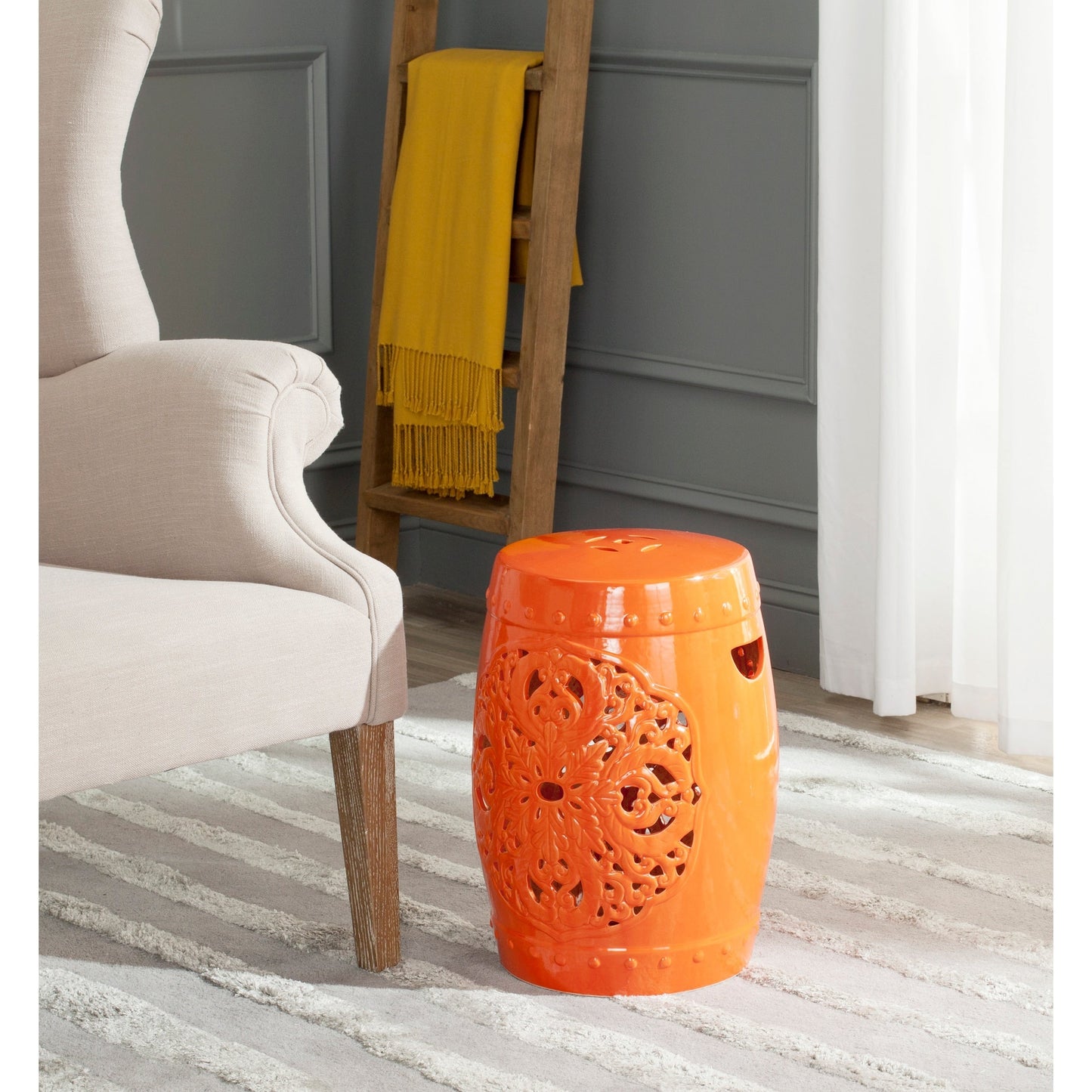 SAFAVIEH Sharareh Antique White Ceramic Decorative Garden Stool