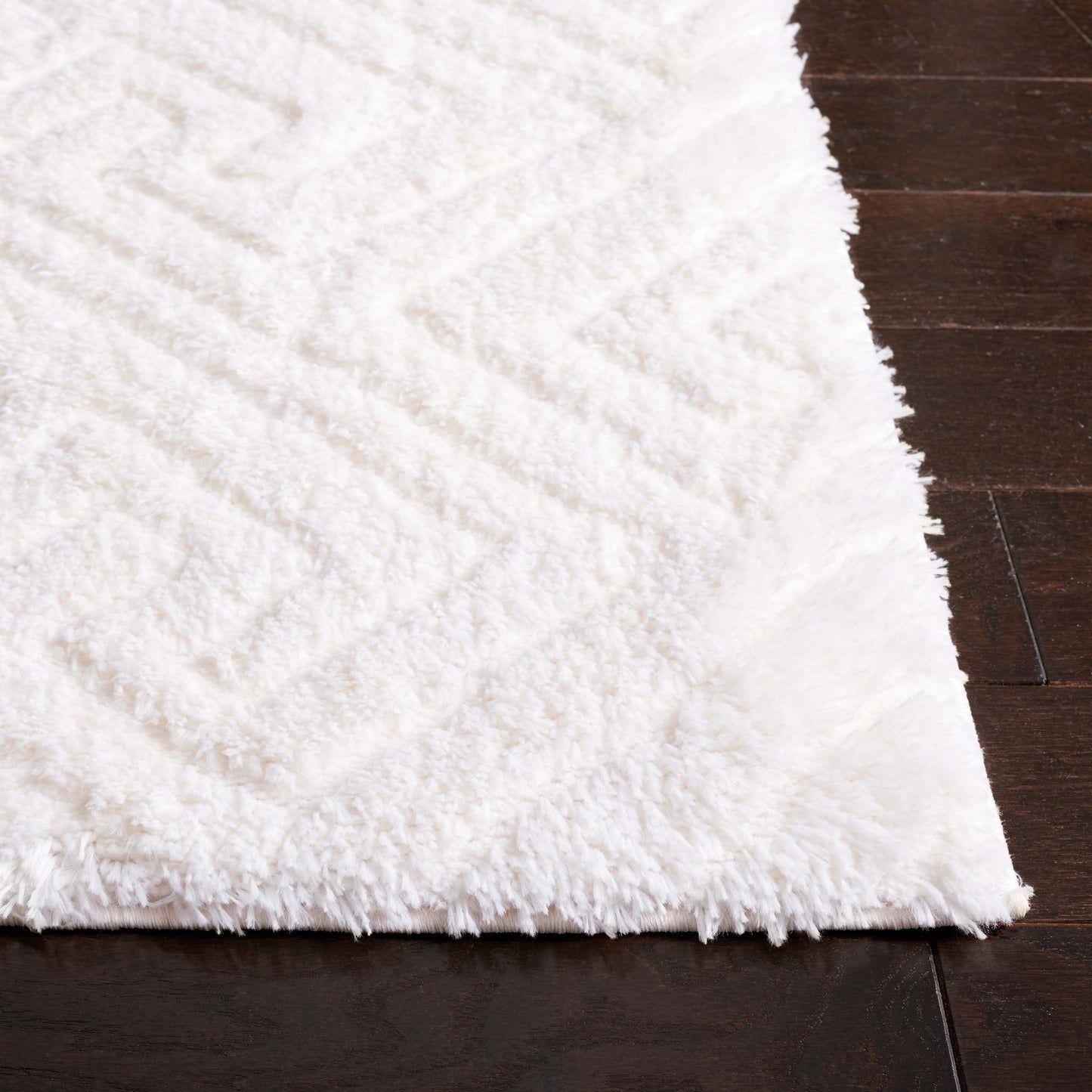 SAFAVIEH Tahoe Shag Lisjana Geometric 1.2-inch Thick Rug