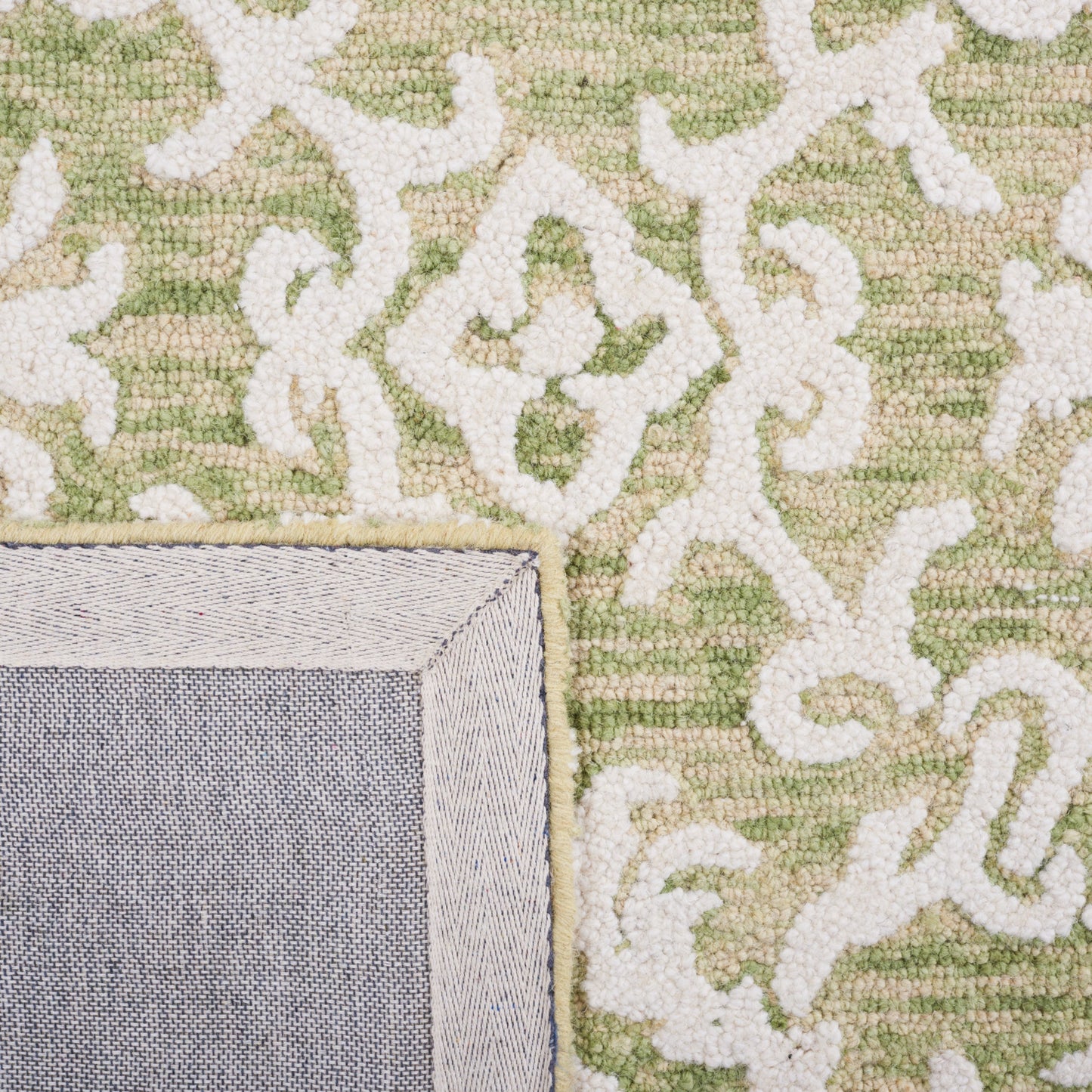 SAFAVIEH, Handmade Blossom Vesela Modern Floral Wool Rug