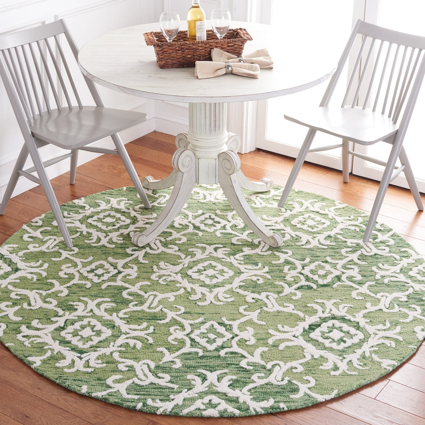 SAFAVIEH, Handmade Blossom Vesela Modern Floral Wool Rug