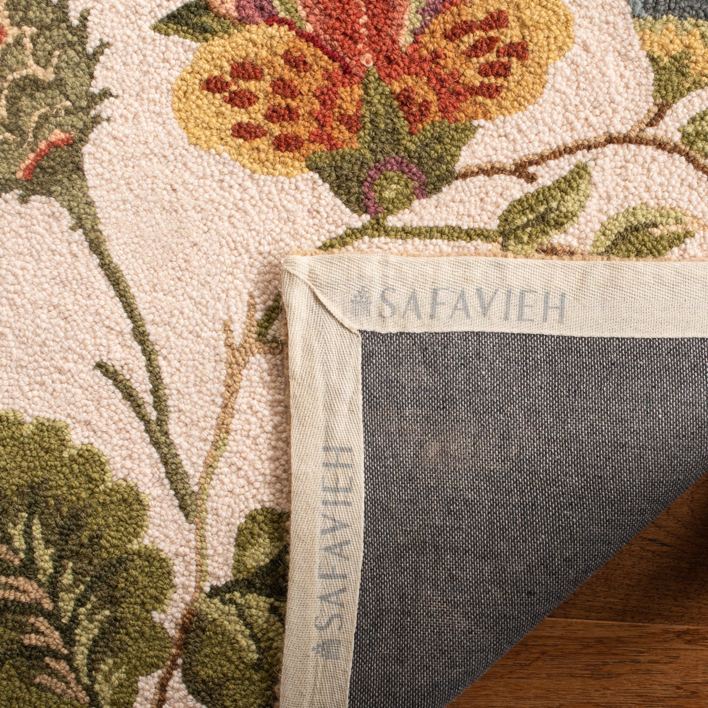 SAFAVIEH, Handmade Chelsea Jurendine French Country Floral Wool Rug