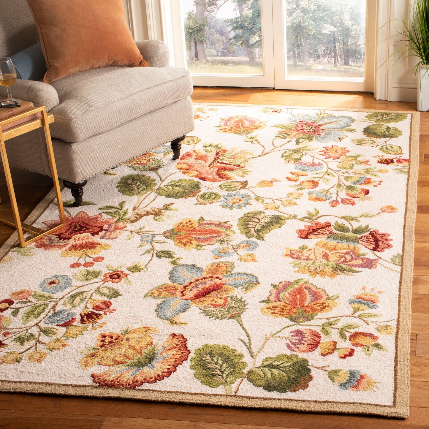 SAFAVIEH, Handmade Chelsea Jurendine French Country Floral Wool Rug