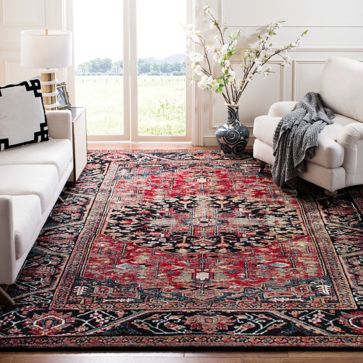 SAFAVIEH, Vintage Hamadan Wilhelmina Oriental Distressed Rug