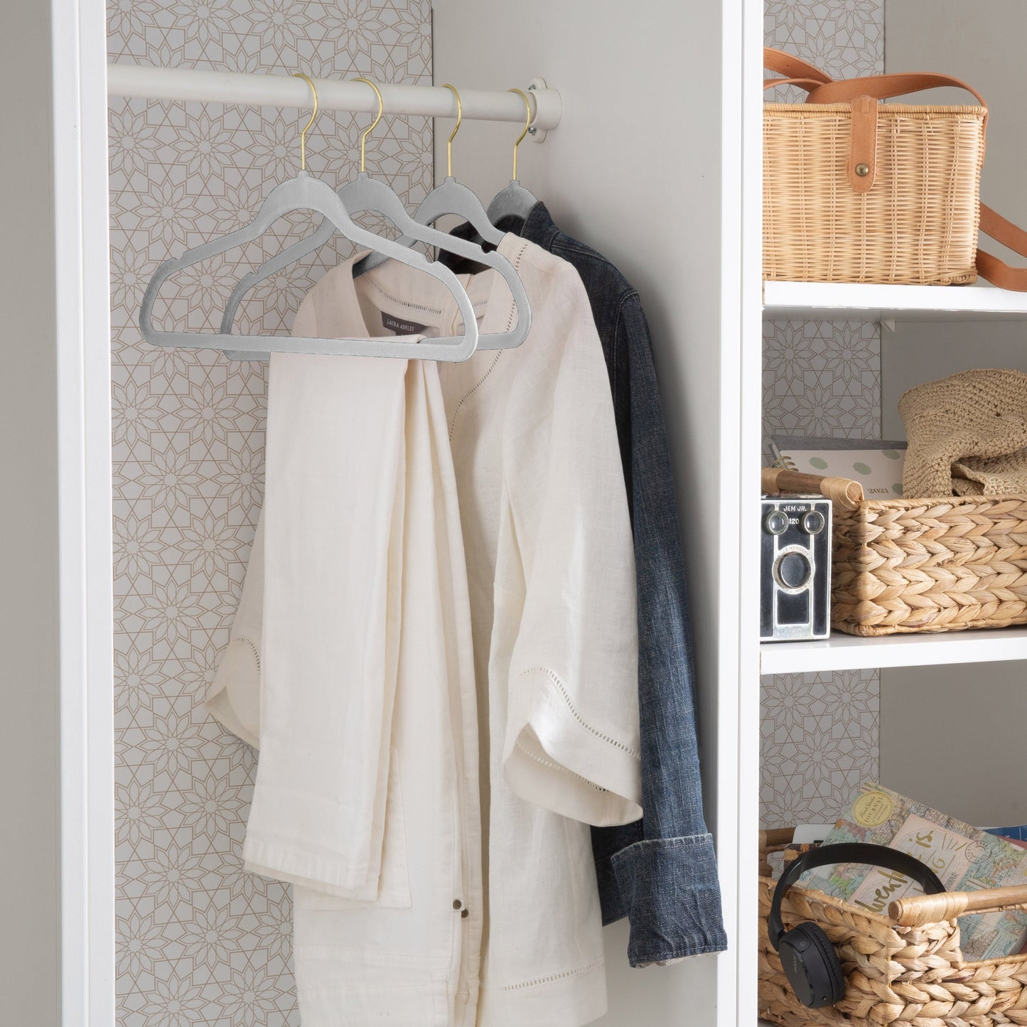 Simplify 25 Pack Slim Velvet Gold Hook Hangers - 17.7 x 9
